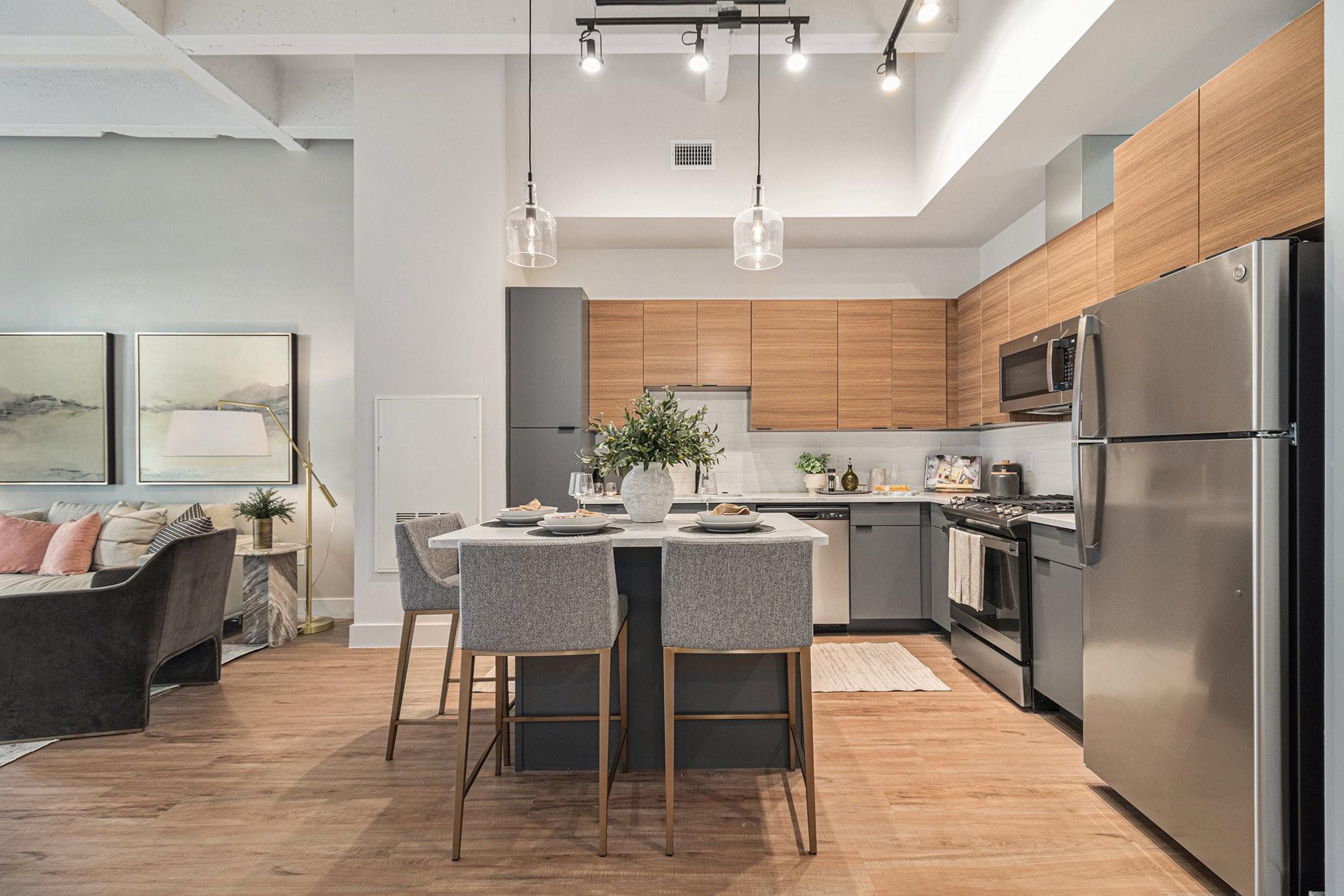 1801 Smith Street # 211