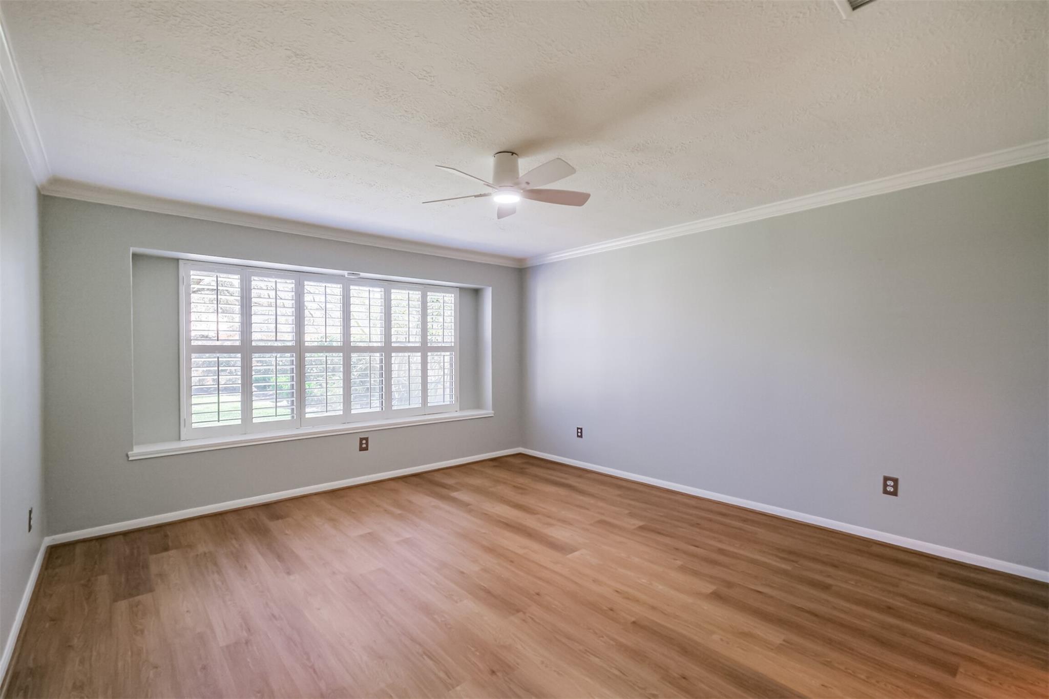 1715 Woodland Park Drive