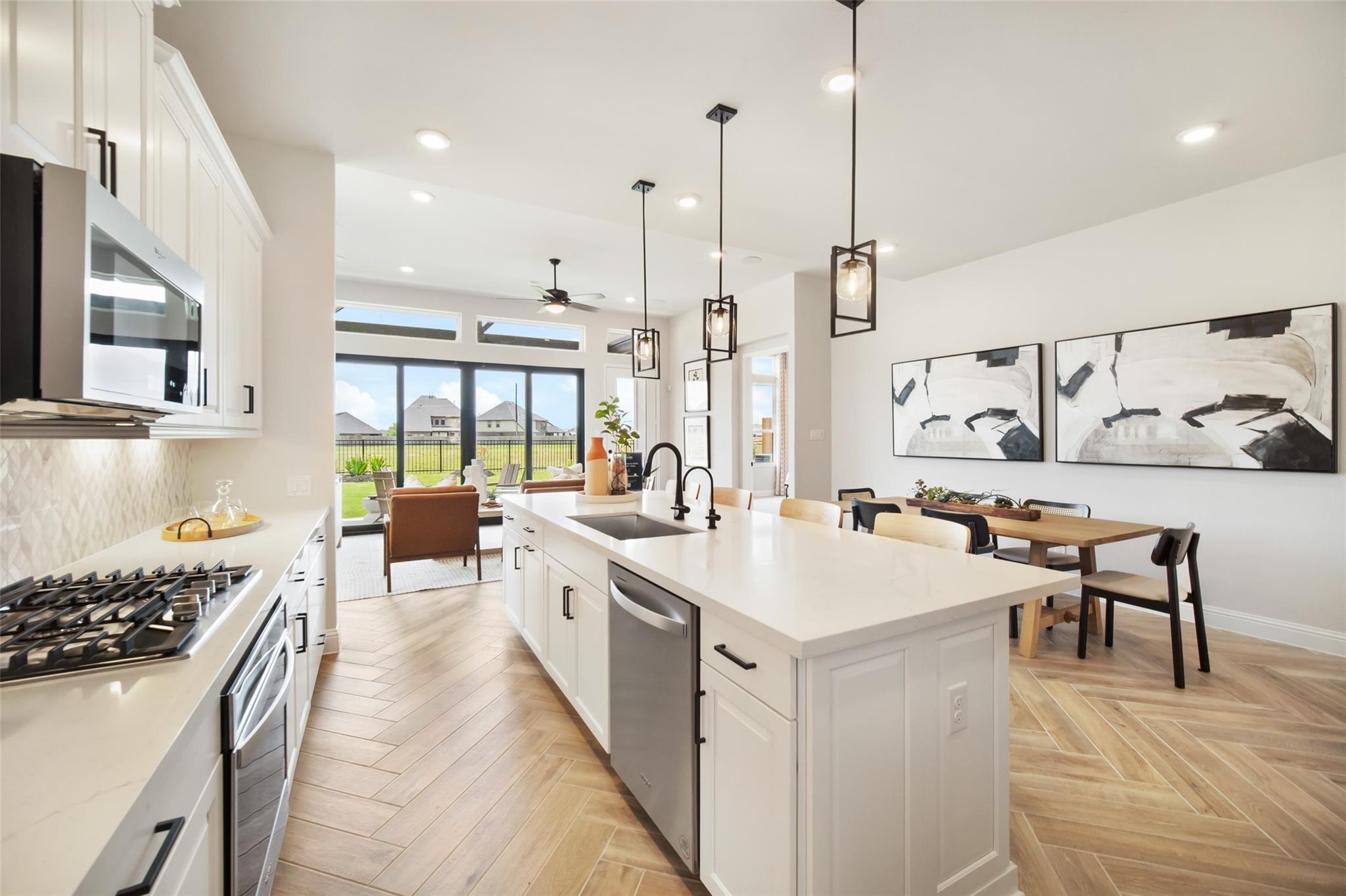 9115 Petroglyph Point Court