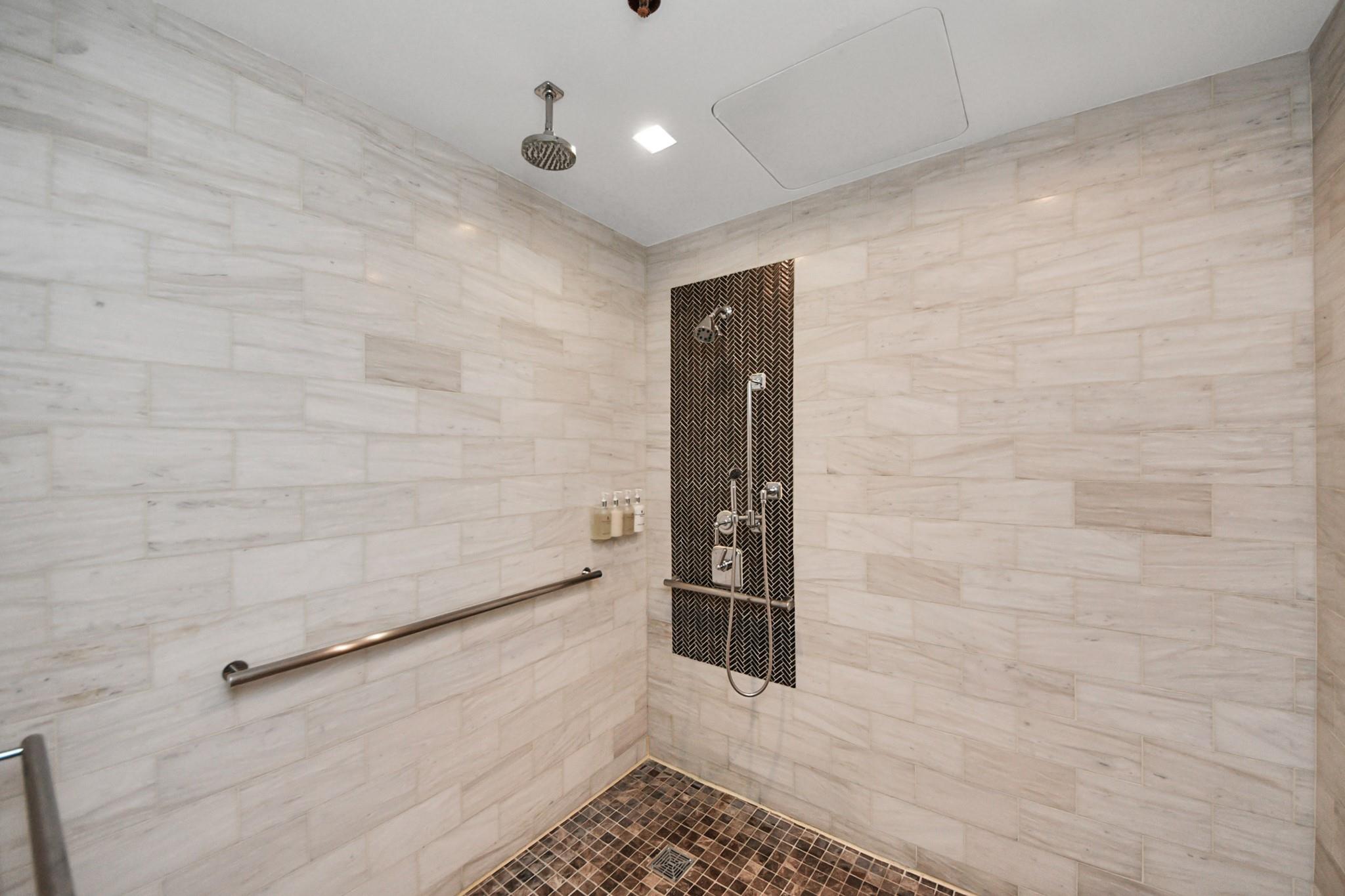 1300 Lamar Street # T3