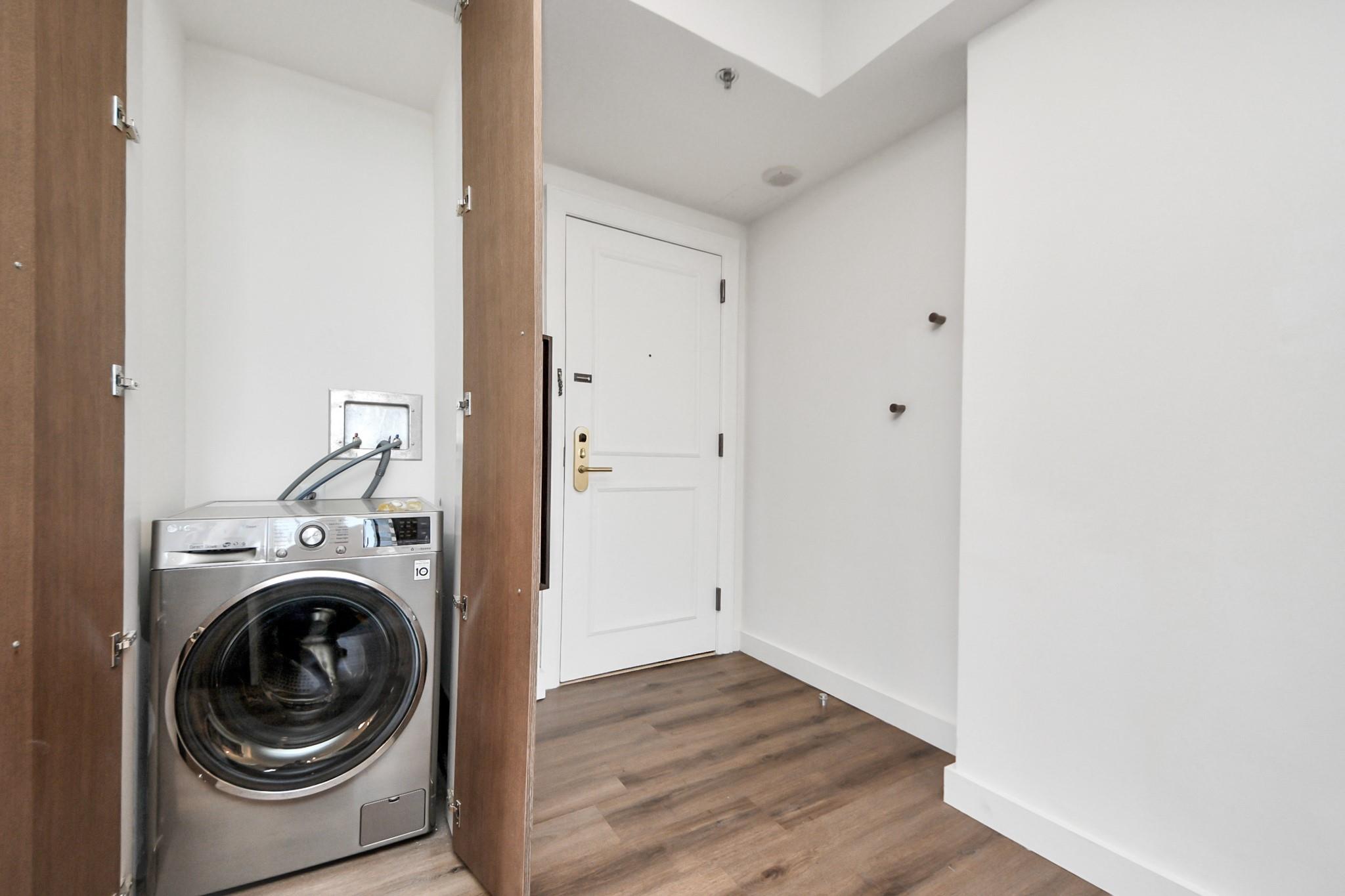 1300 Lamar Street # T3