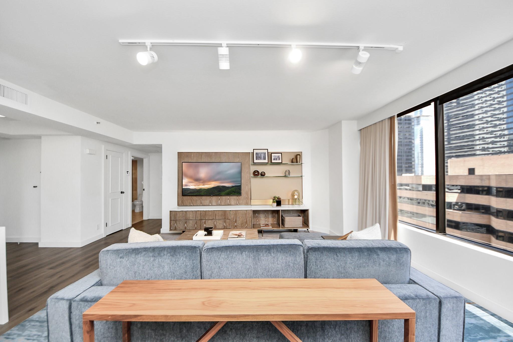 1300 Lamar Street # T3