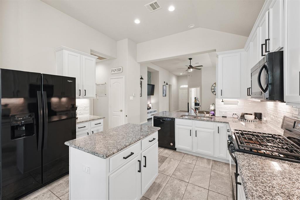 5114 Wyatt James Lane