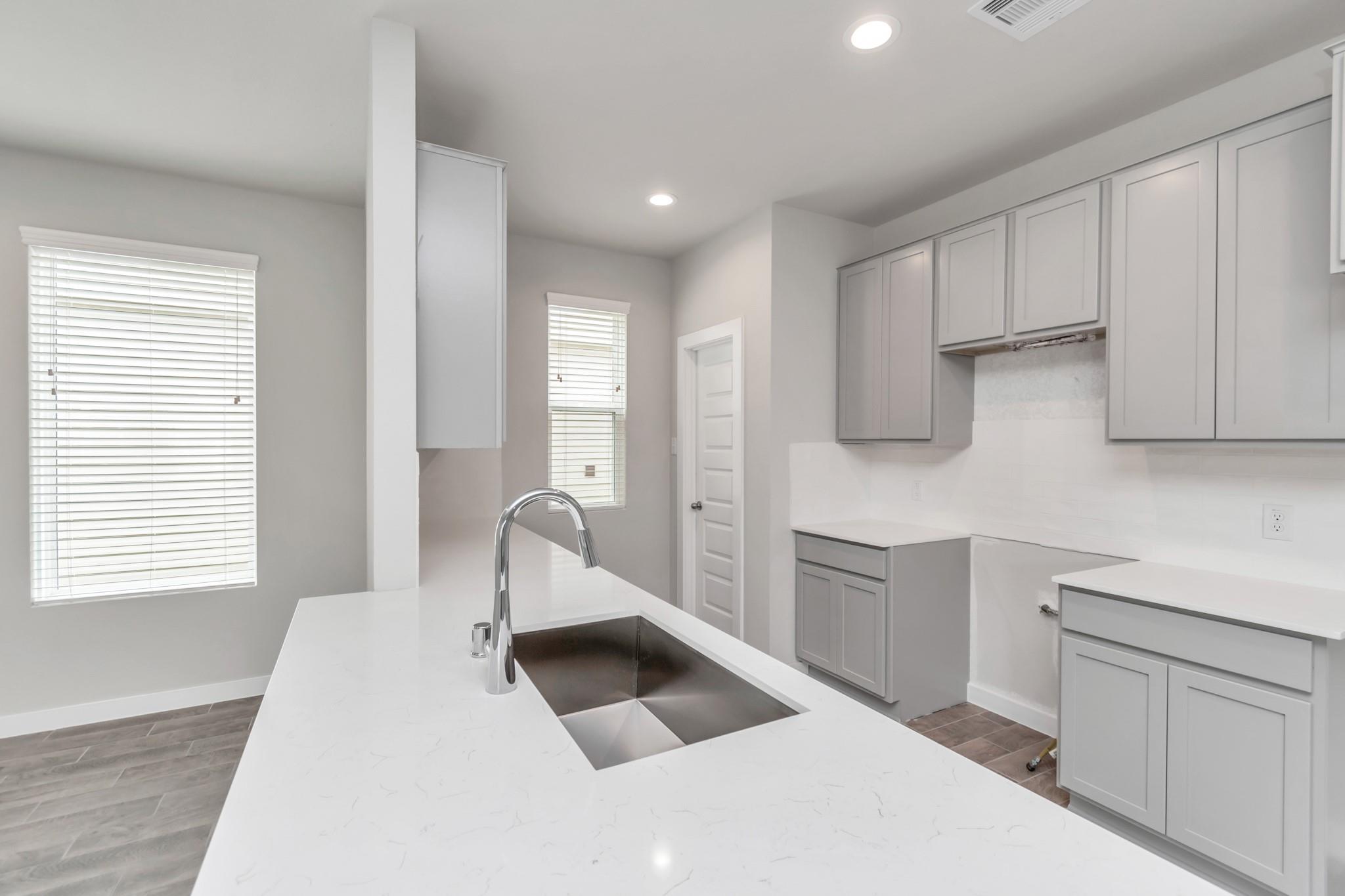 18530 Athena Flower Drive