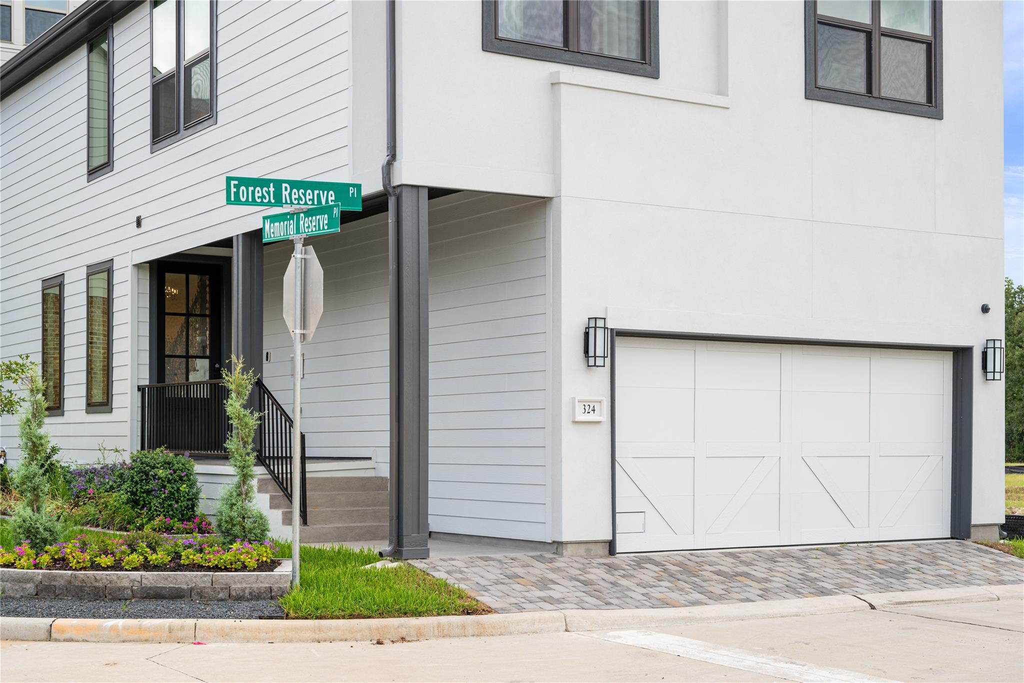 324 Forest Reserve Place
