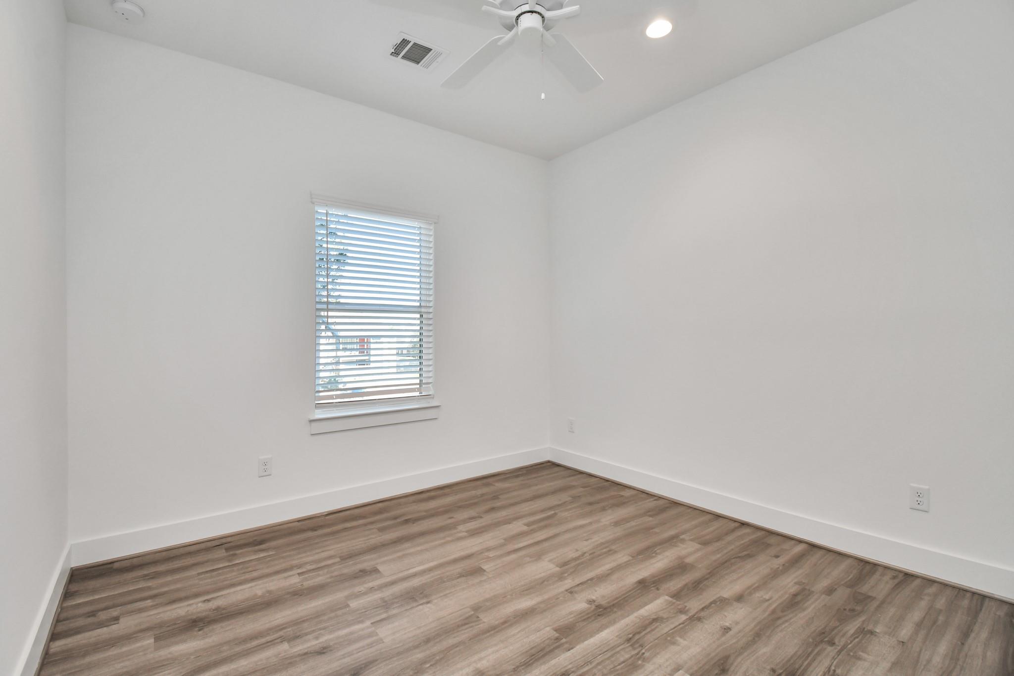 9020 Laverne Laurel Lane