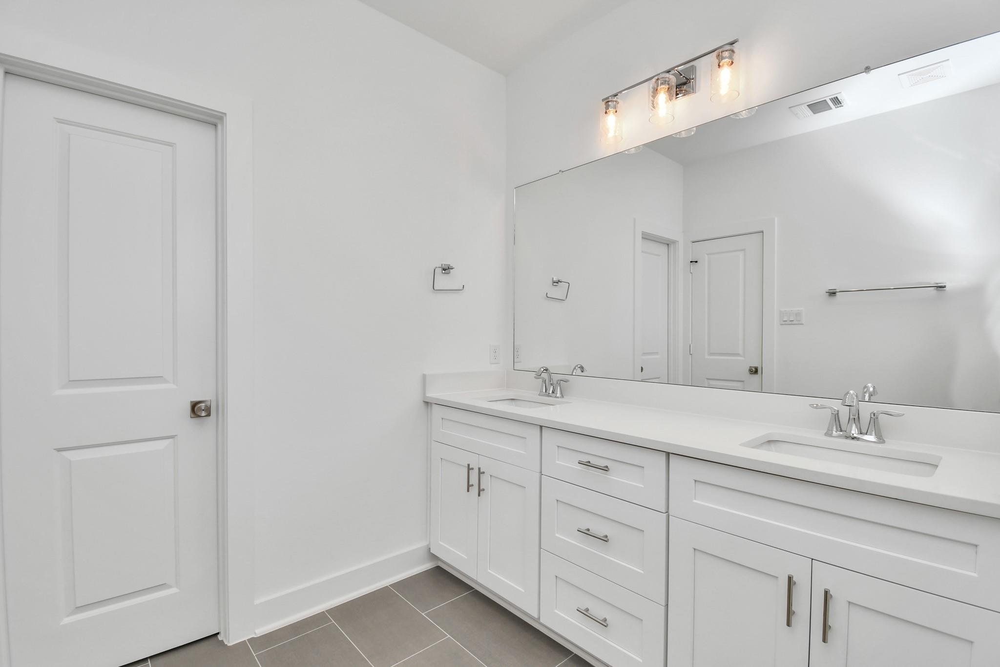 9020 Laverne Laurel Lane