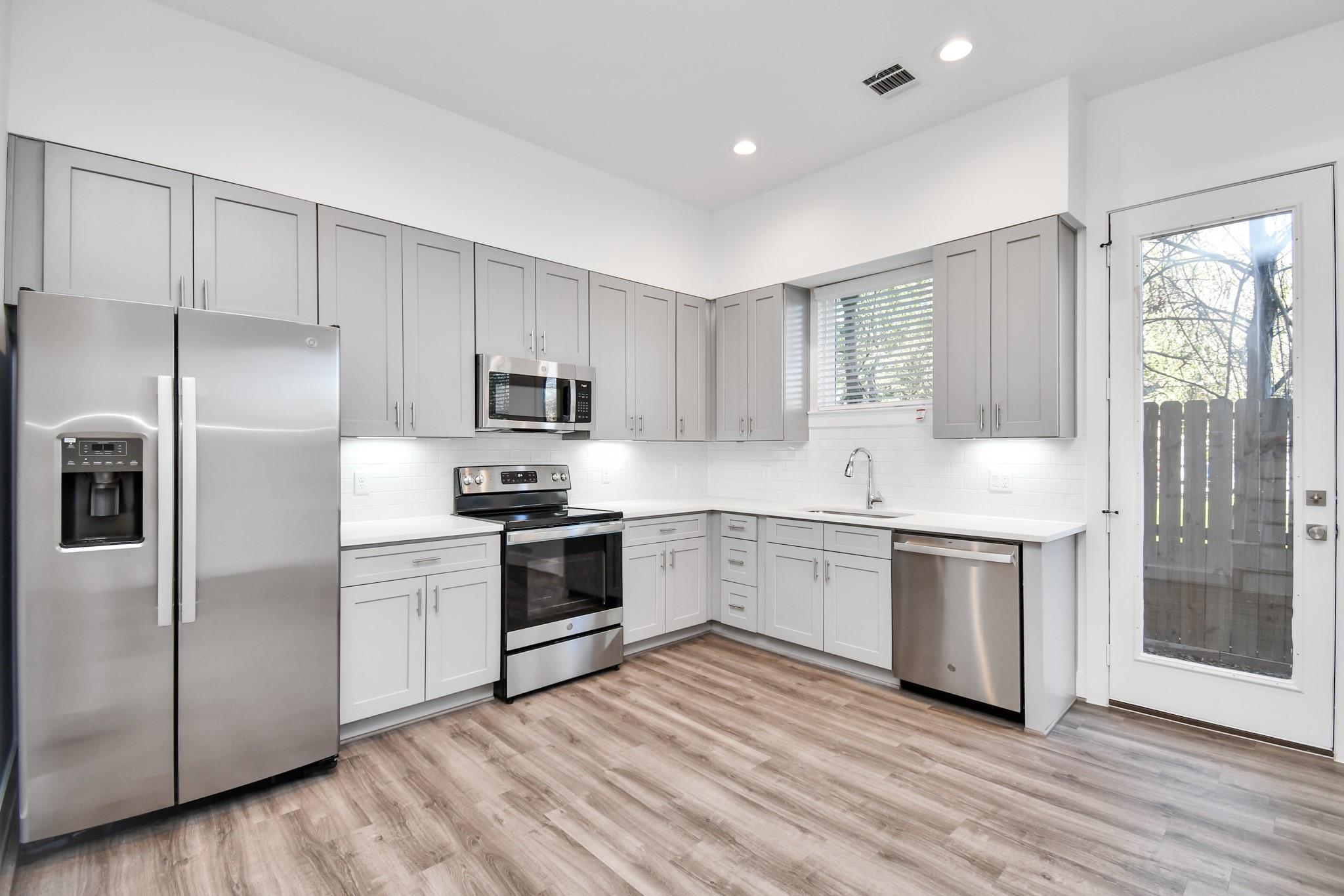 9020 Laverne Laurel Lane