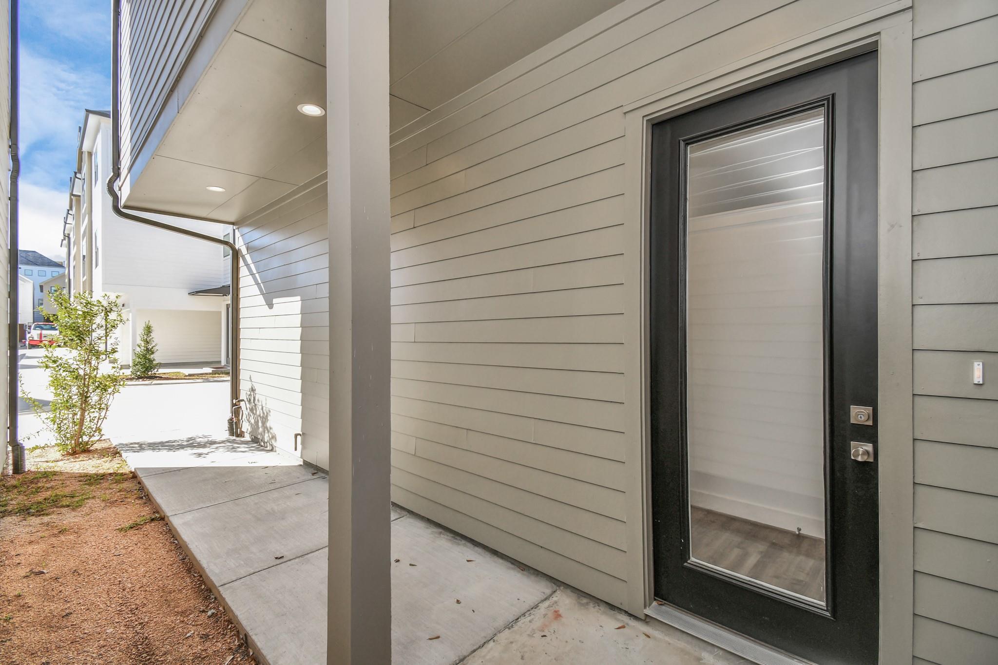 9020 Laverne Laurel Lane