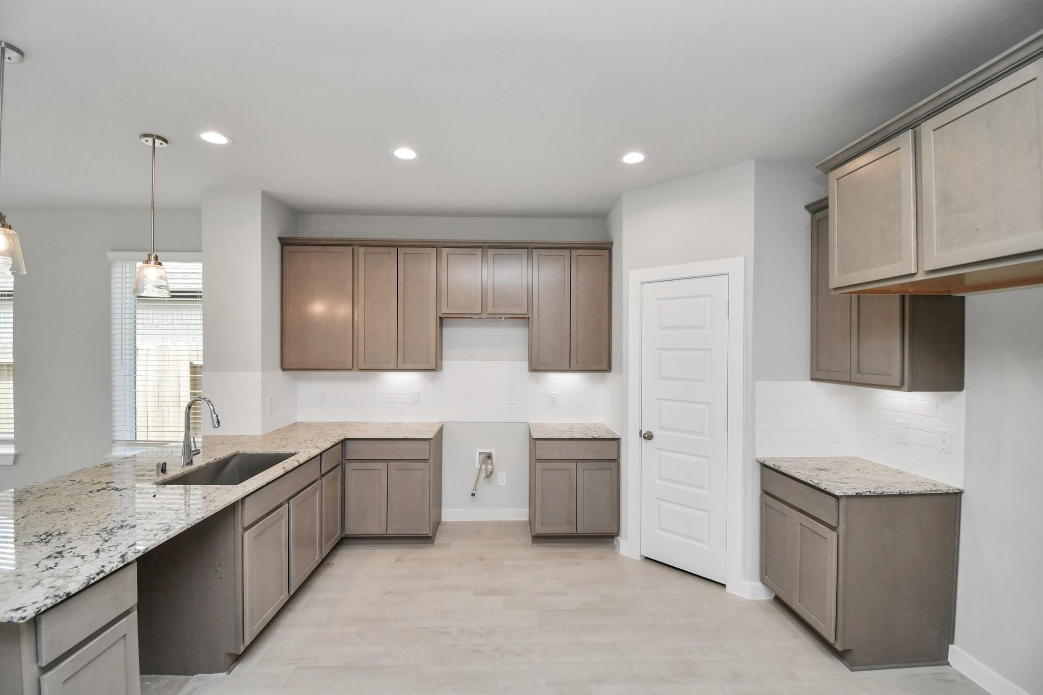 14806 Diamond Dove Lane