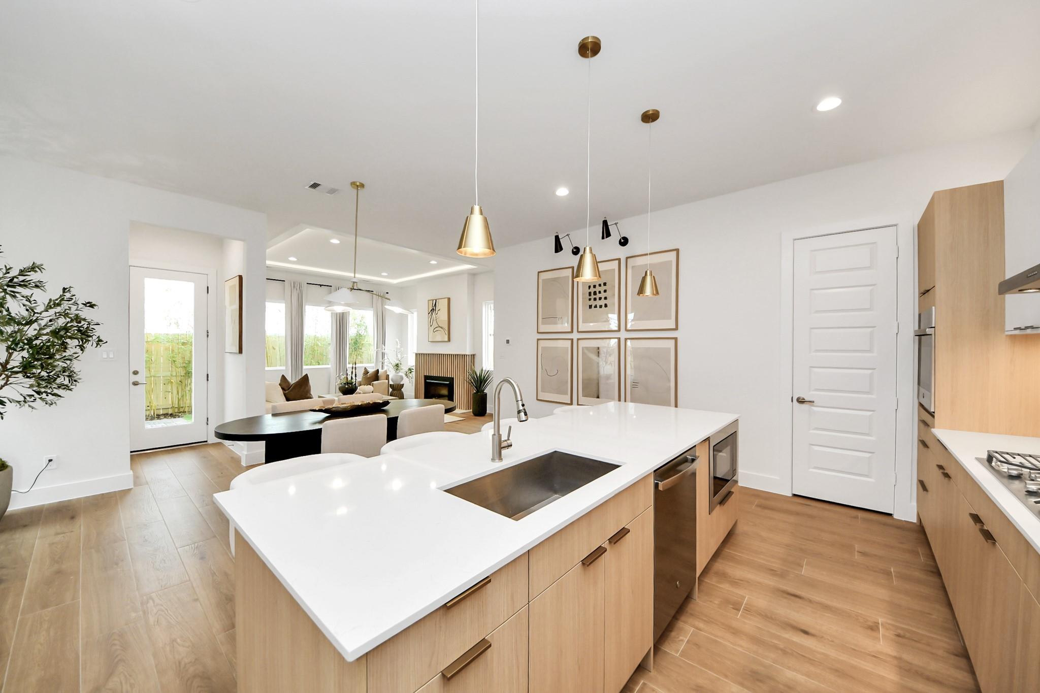 9137 La Pau Lane