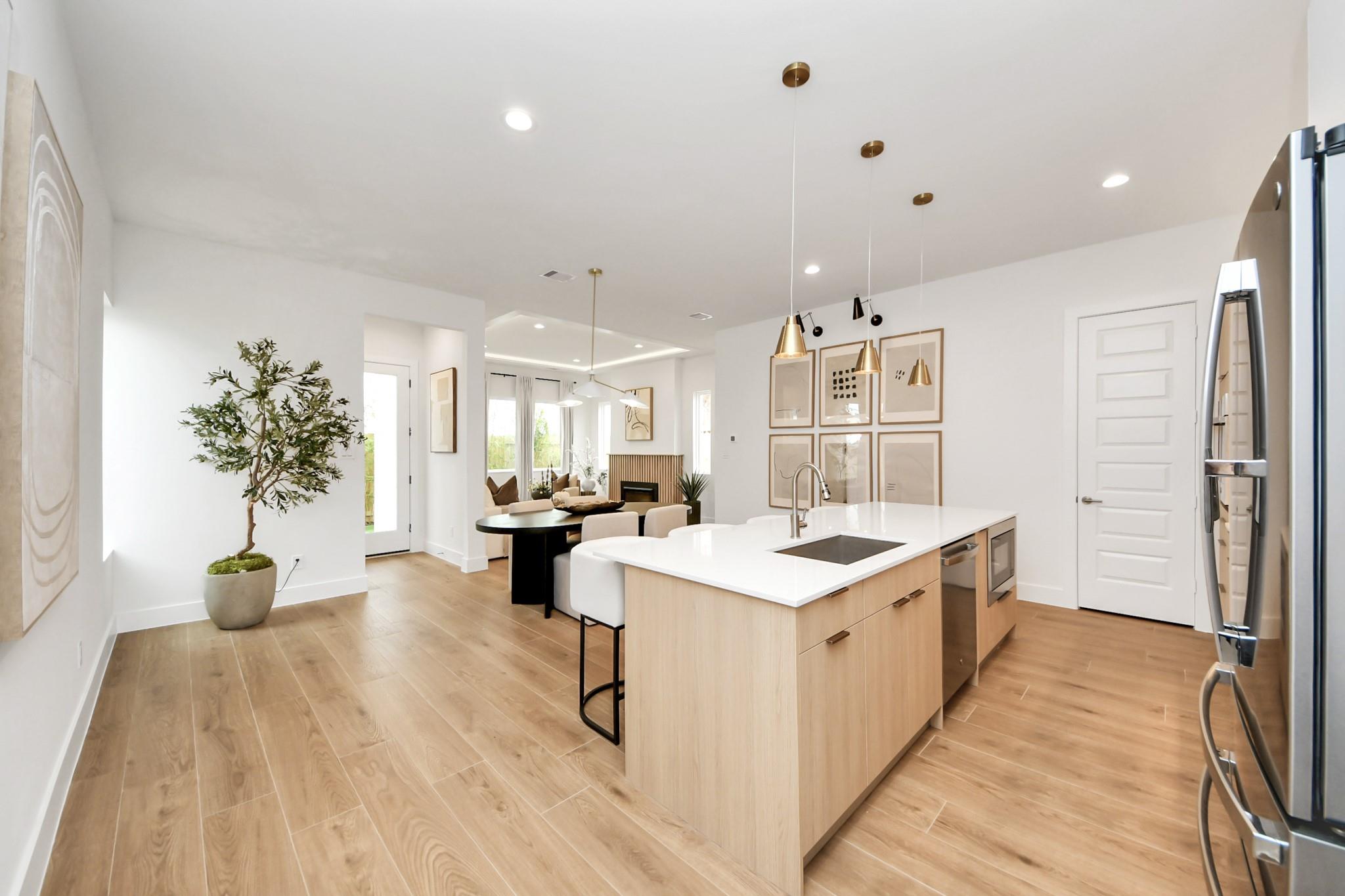 9137 La Pau Lane