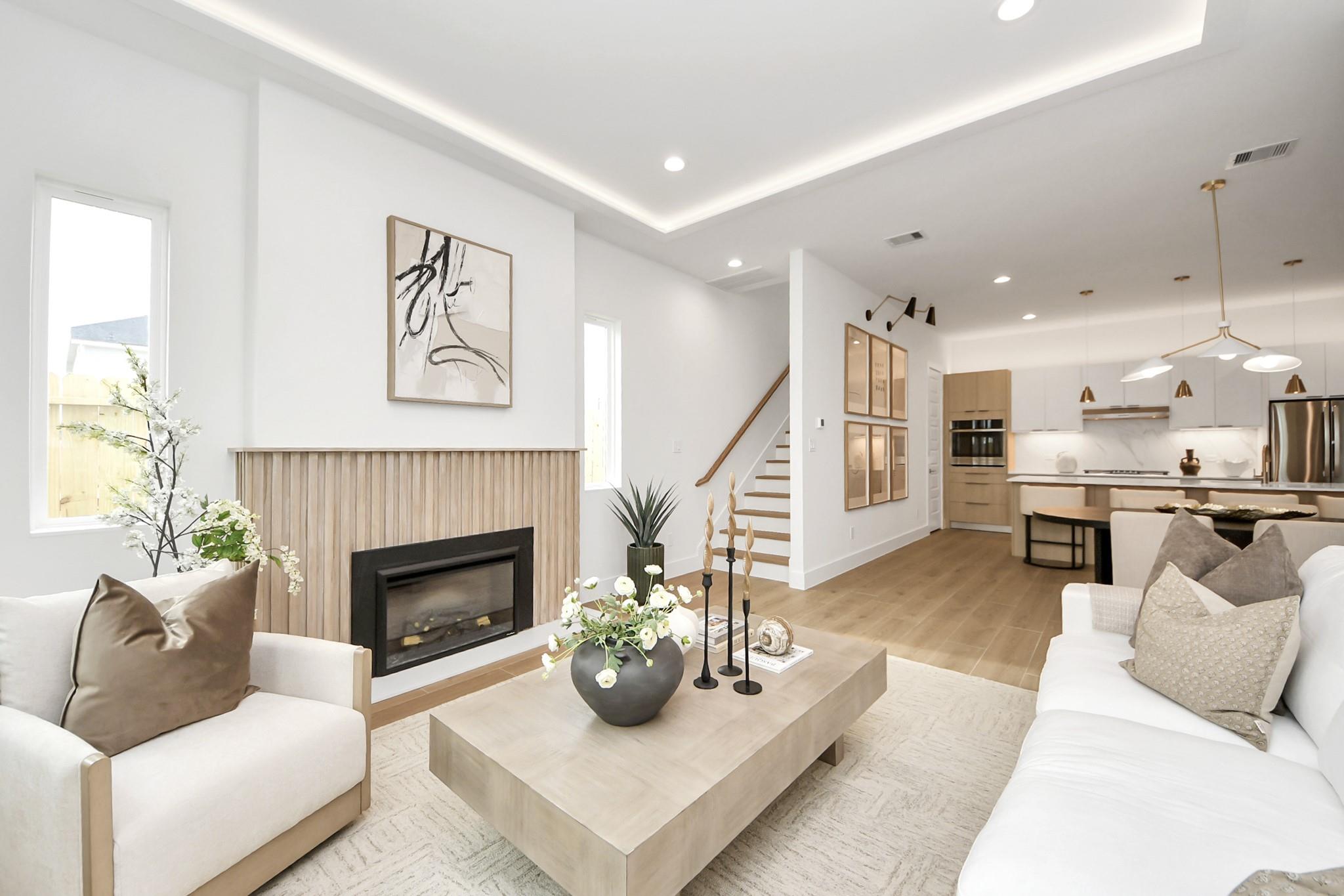 9137 La Pau Lane