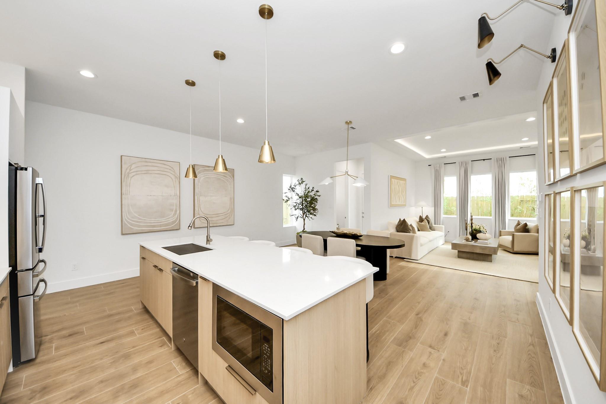 9137 La Pau Lane