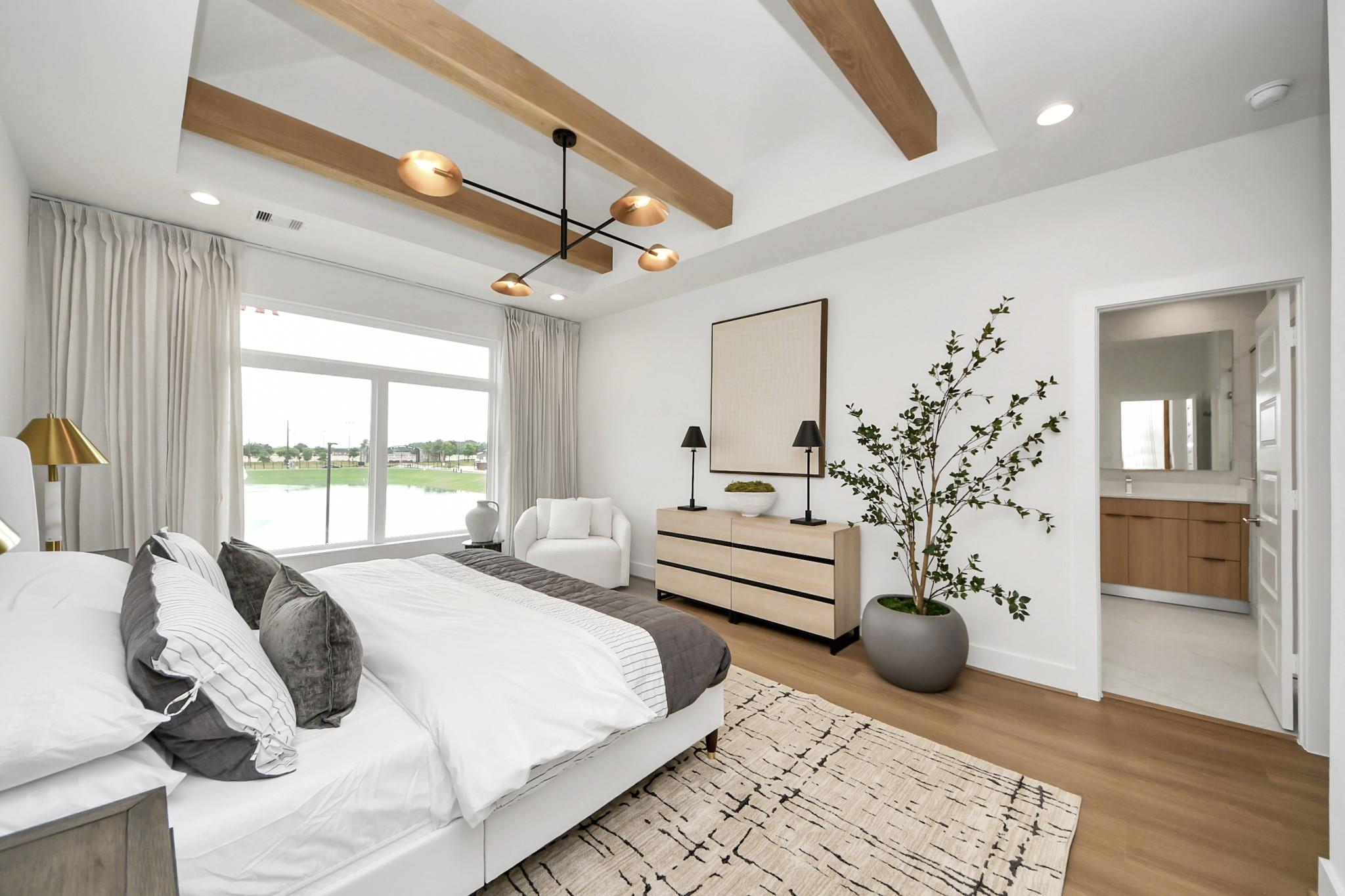 9137 La Pau Lane