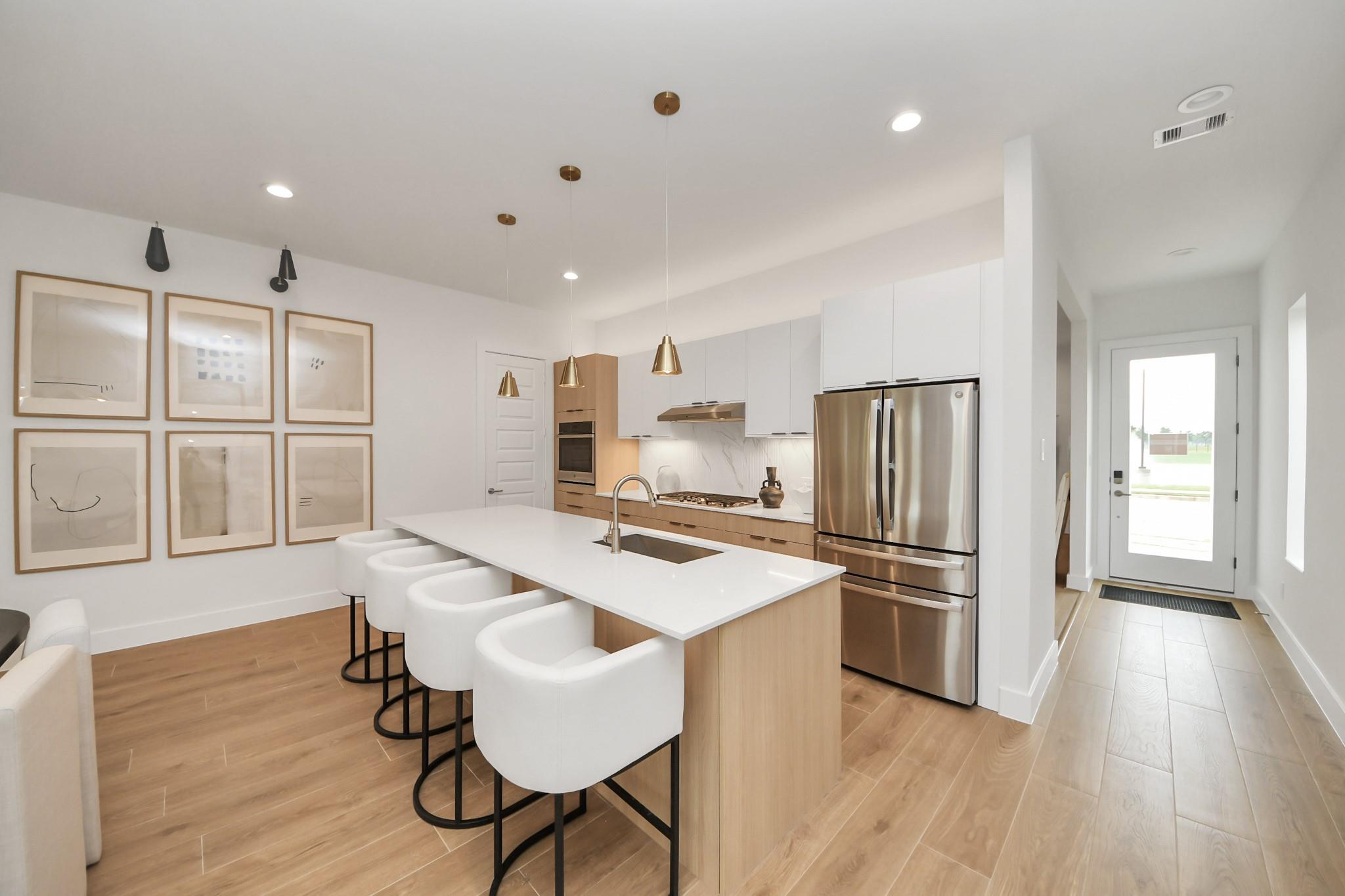9137 La Pau Lane