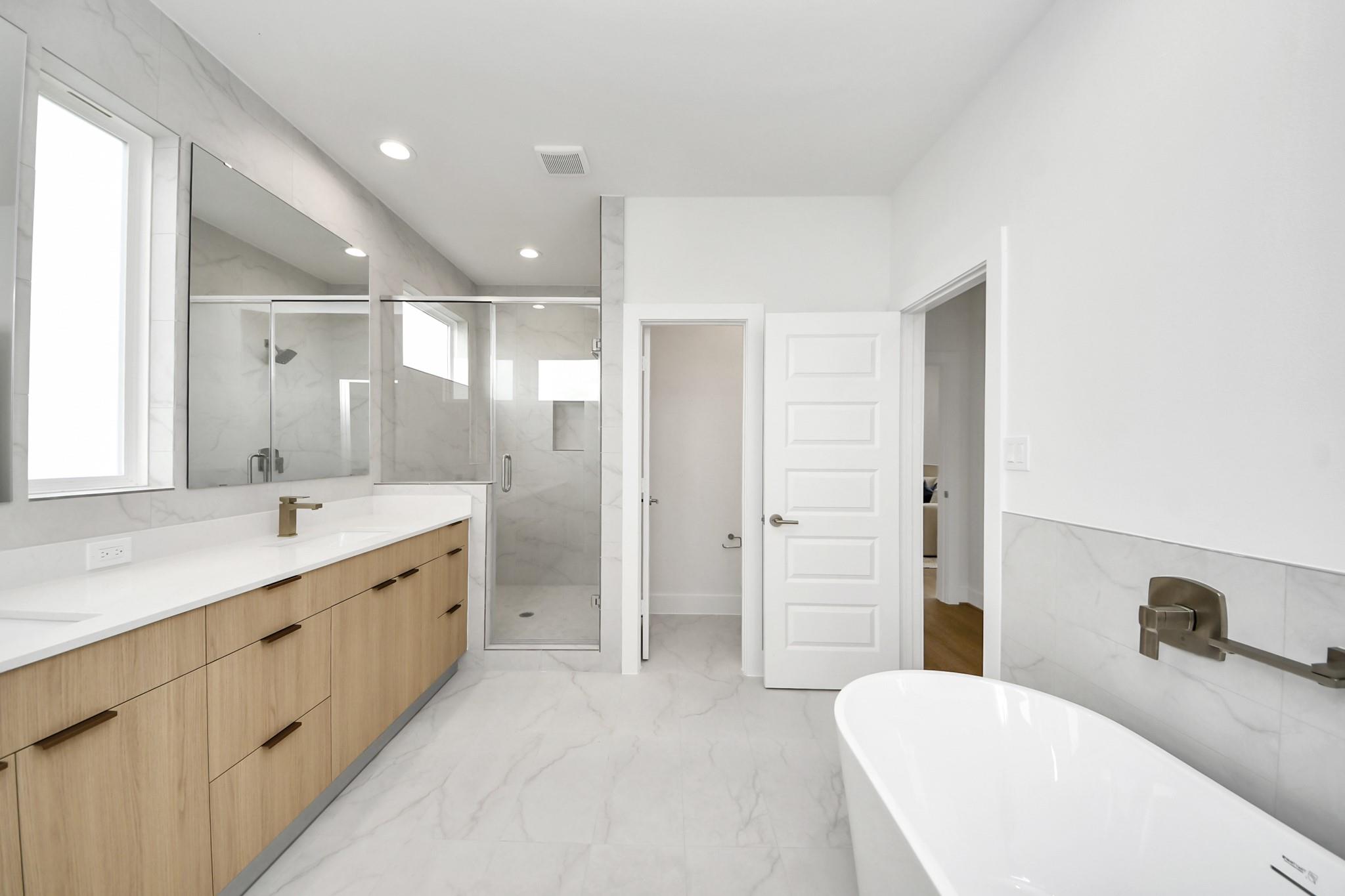 9137 La Pau Lane