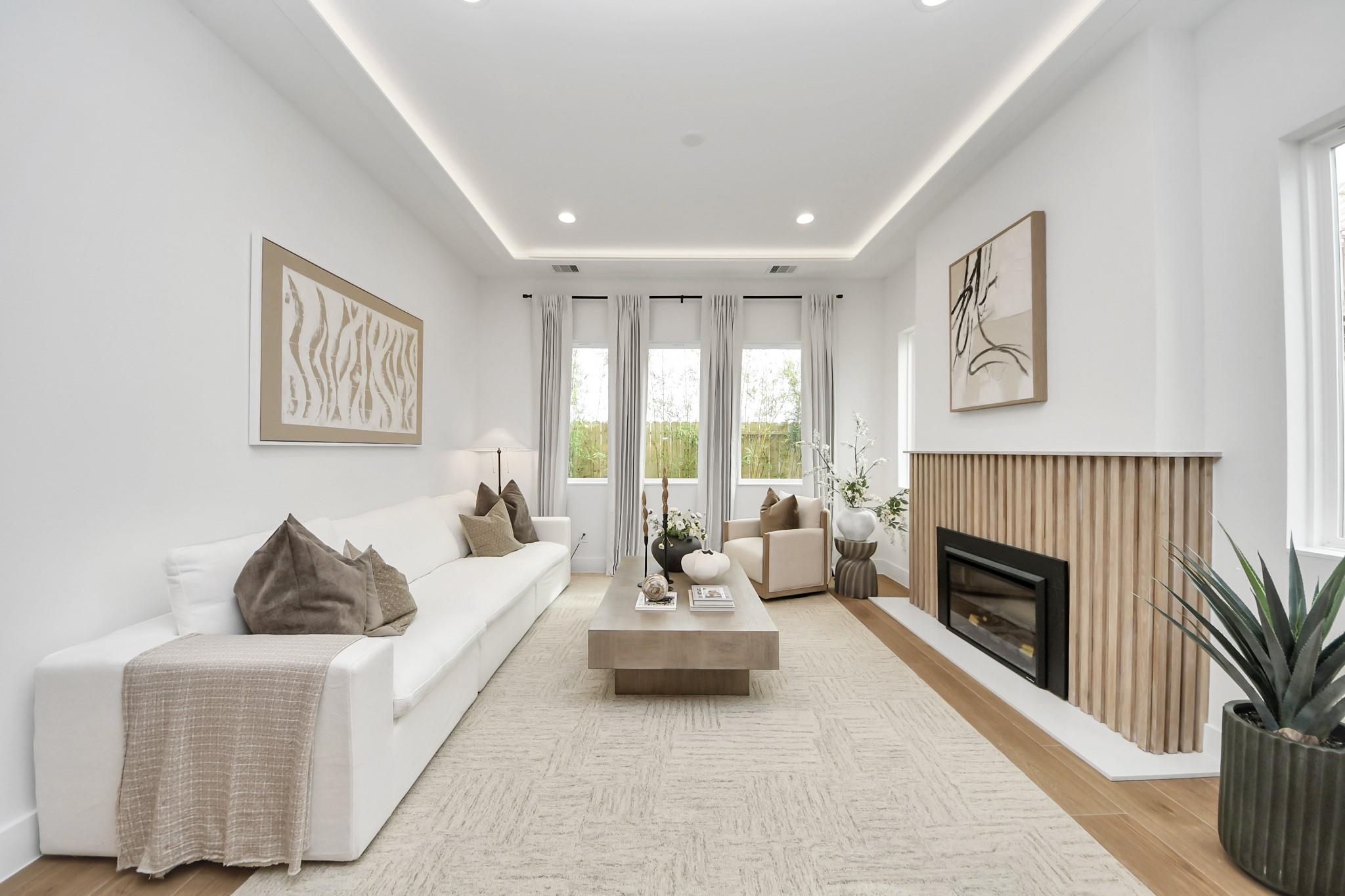 9137 La Pau Lane
