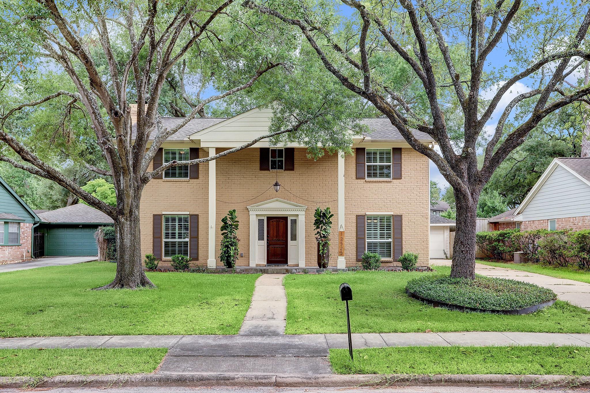 12523 Briar Forest Drive