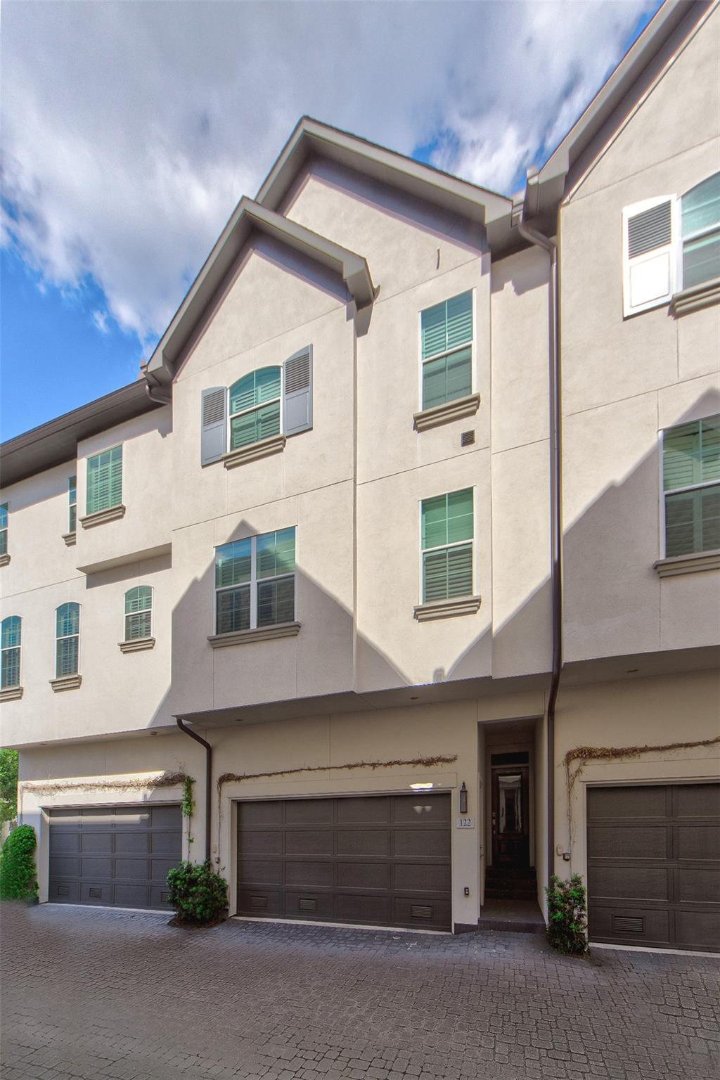 4031 Bellefontaine # 122