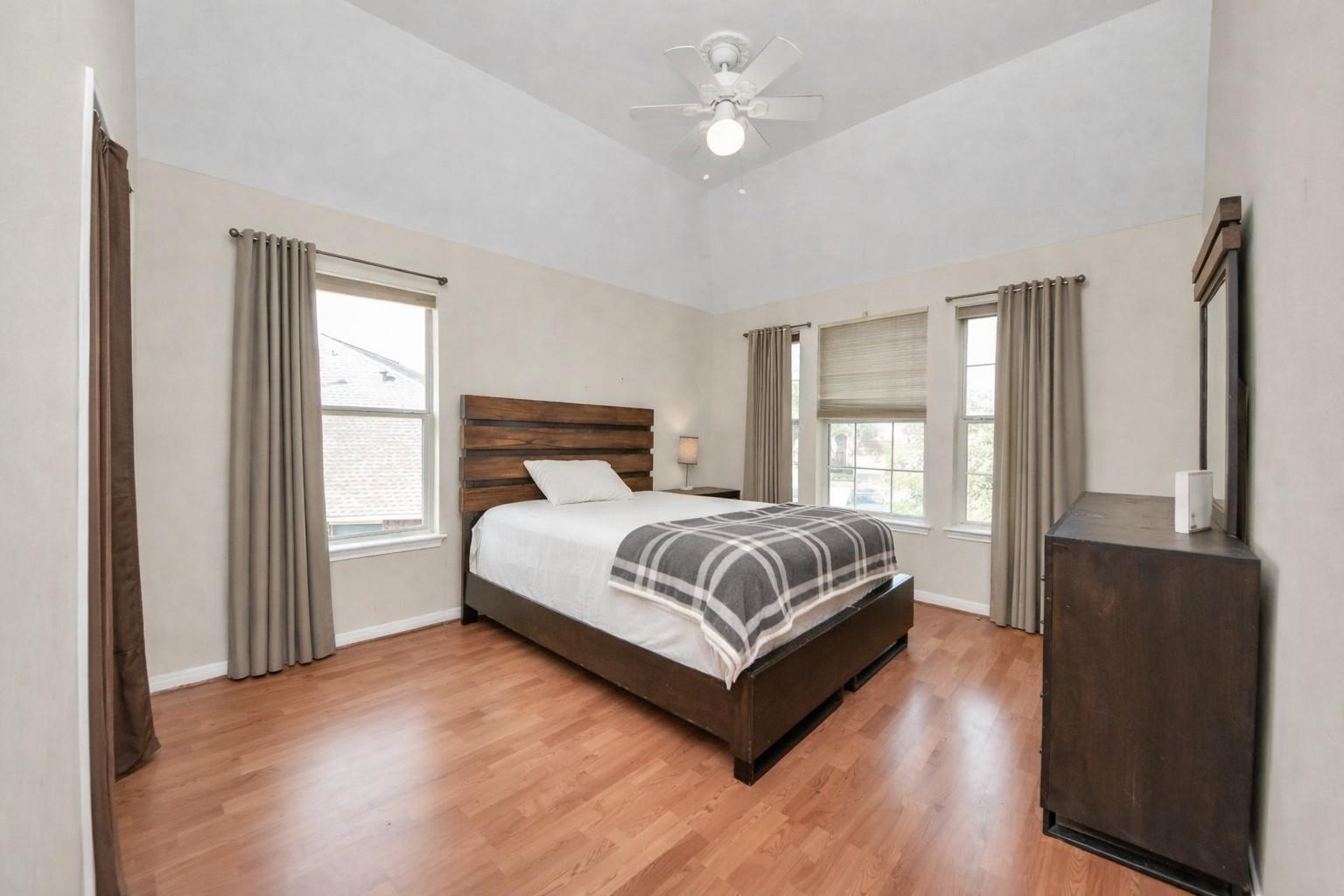 5703 Bishops Glen Court