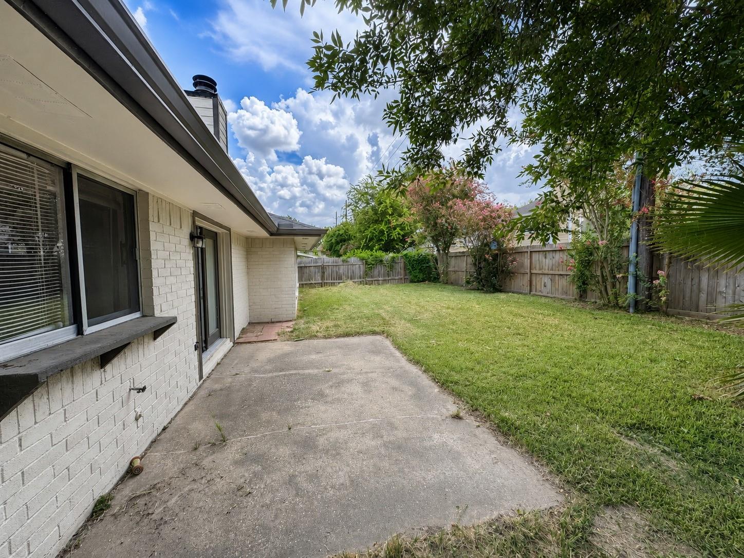 12039 Canterhurst Way