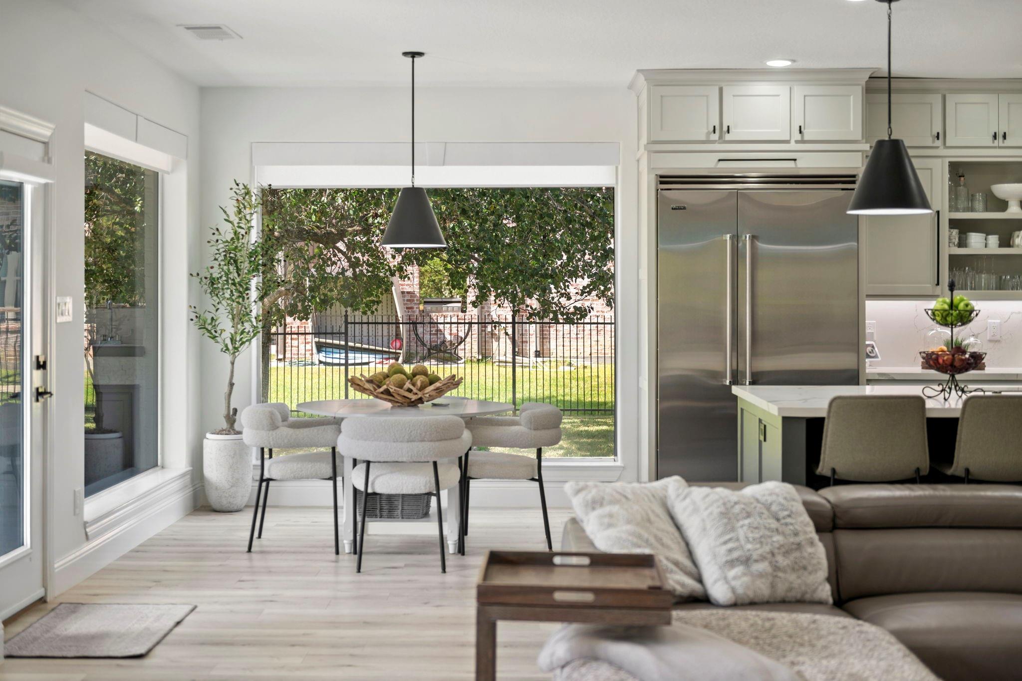 9822 Crestwater Circle