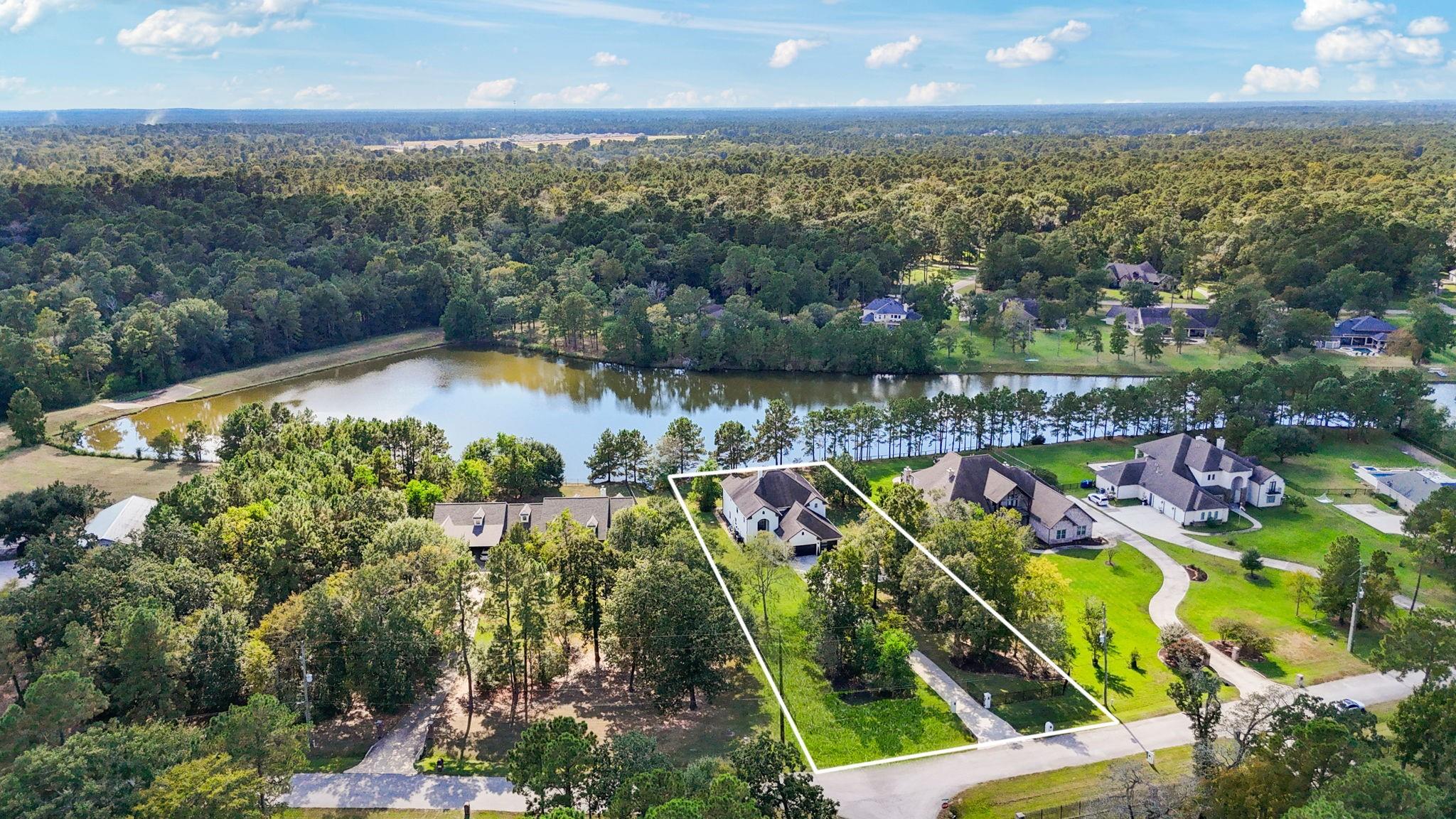 9822 Crestwater Circle