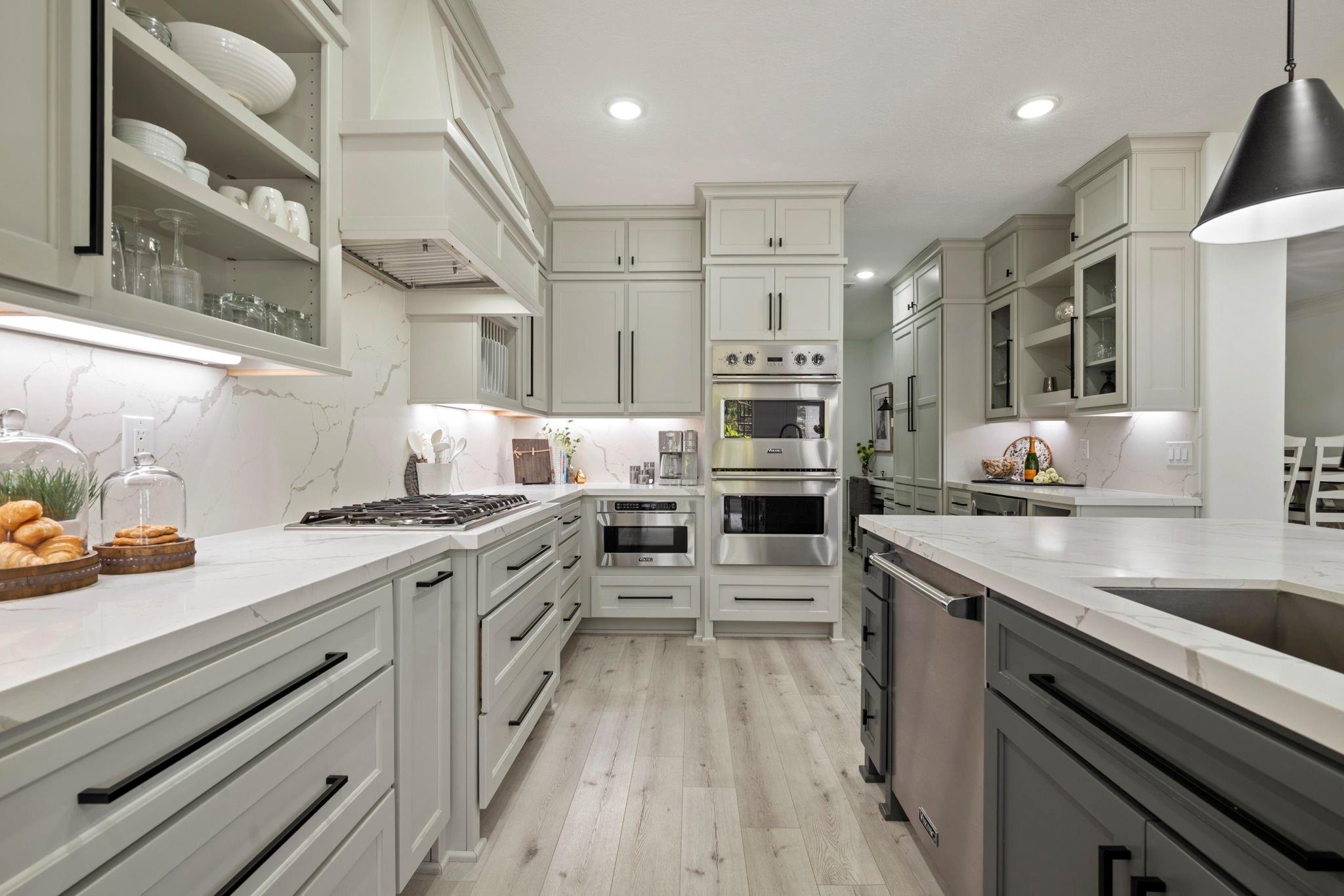 9822 Crestwater Circle