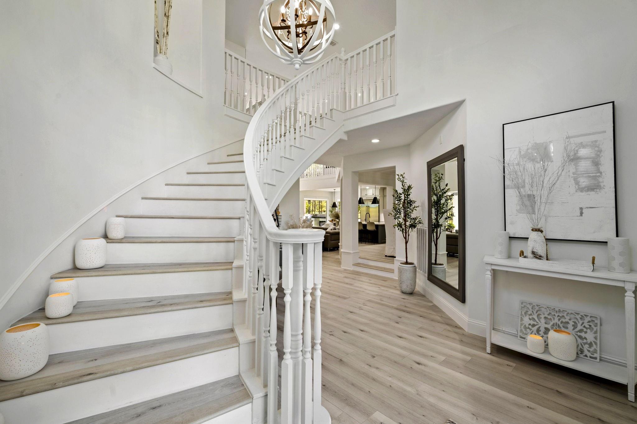 9822 Crestwater Circle