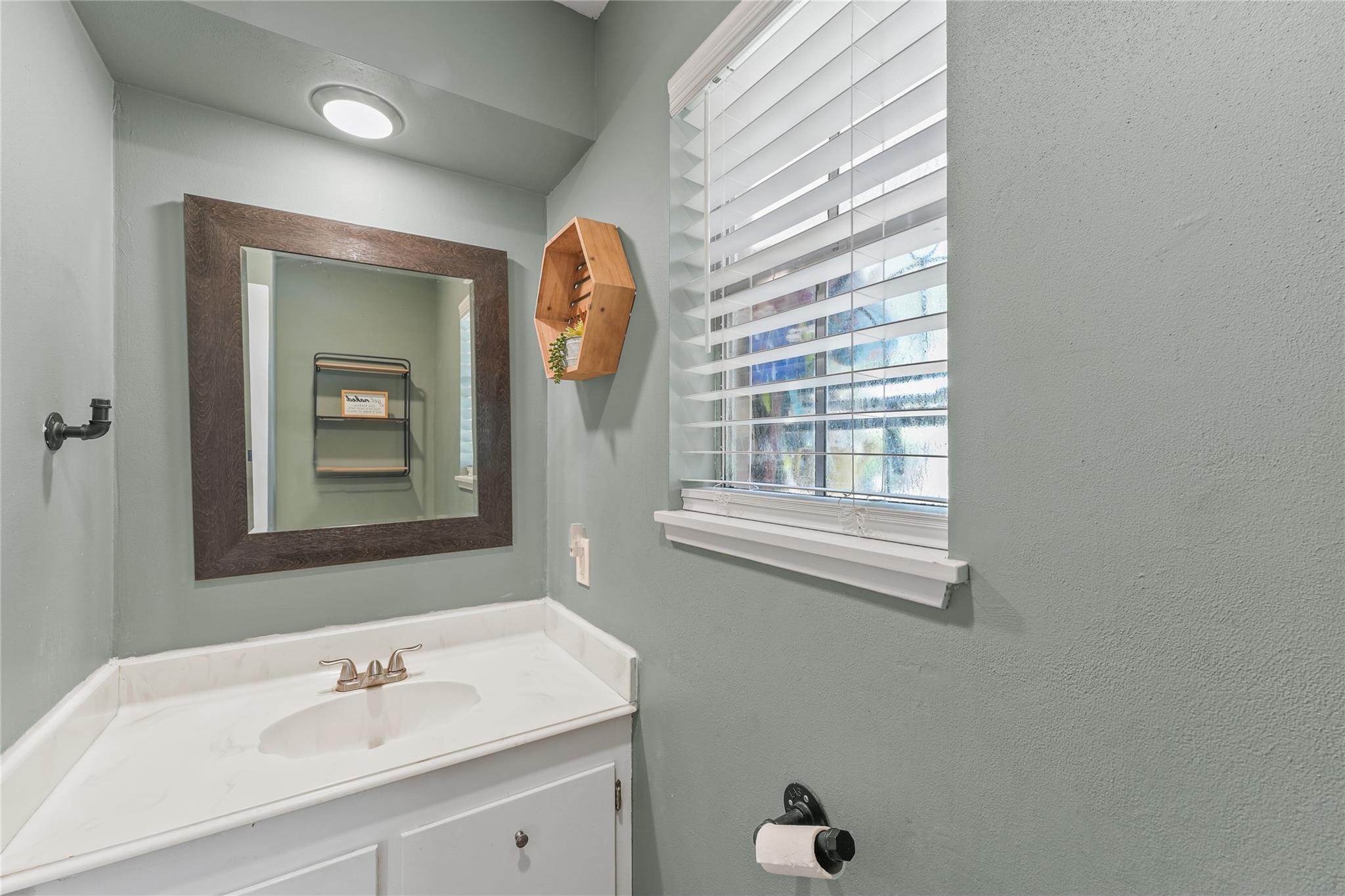 2408 Chelmsford Court