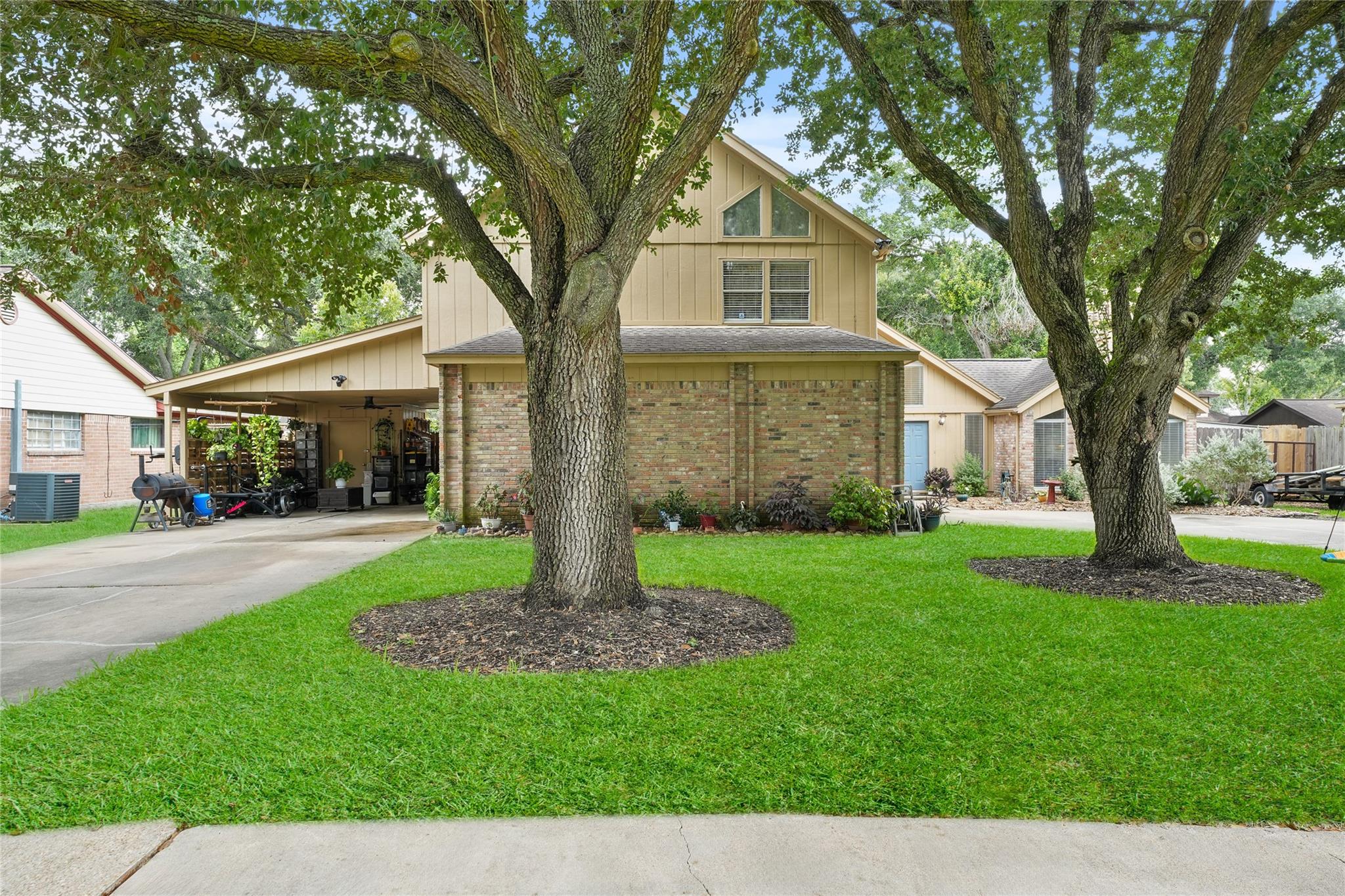 2408 Chelmsford Court