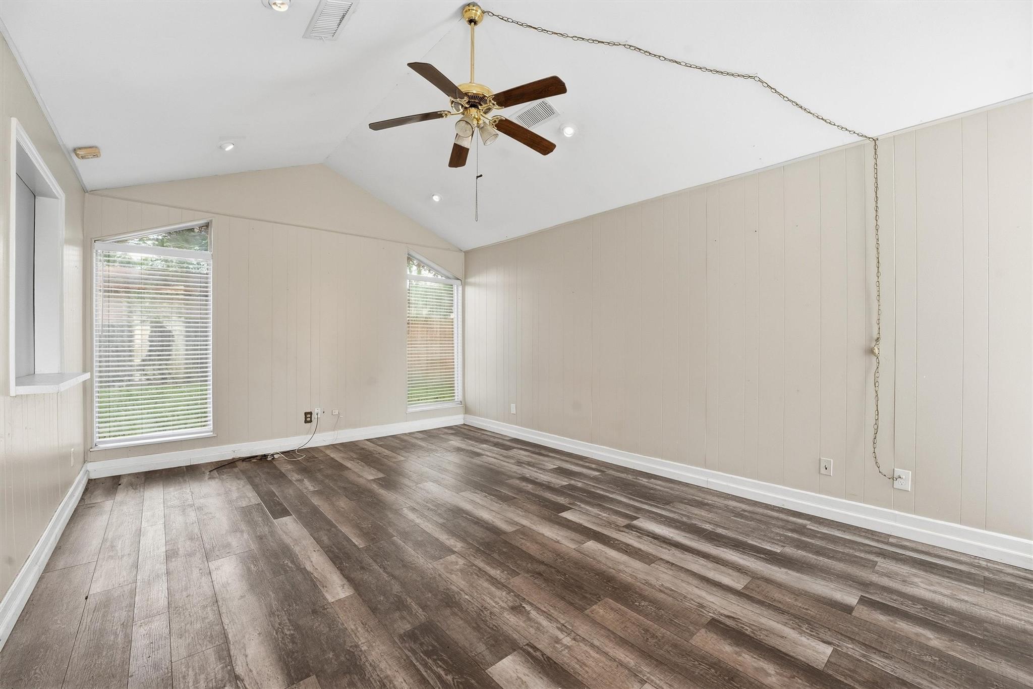 2408 Chelmsford Court