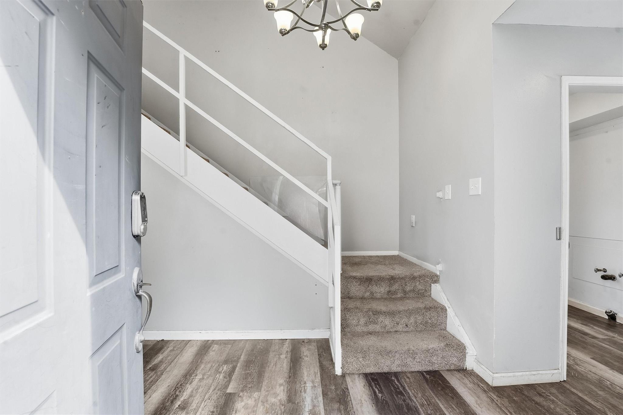 2408 Chelmsford Court