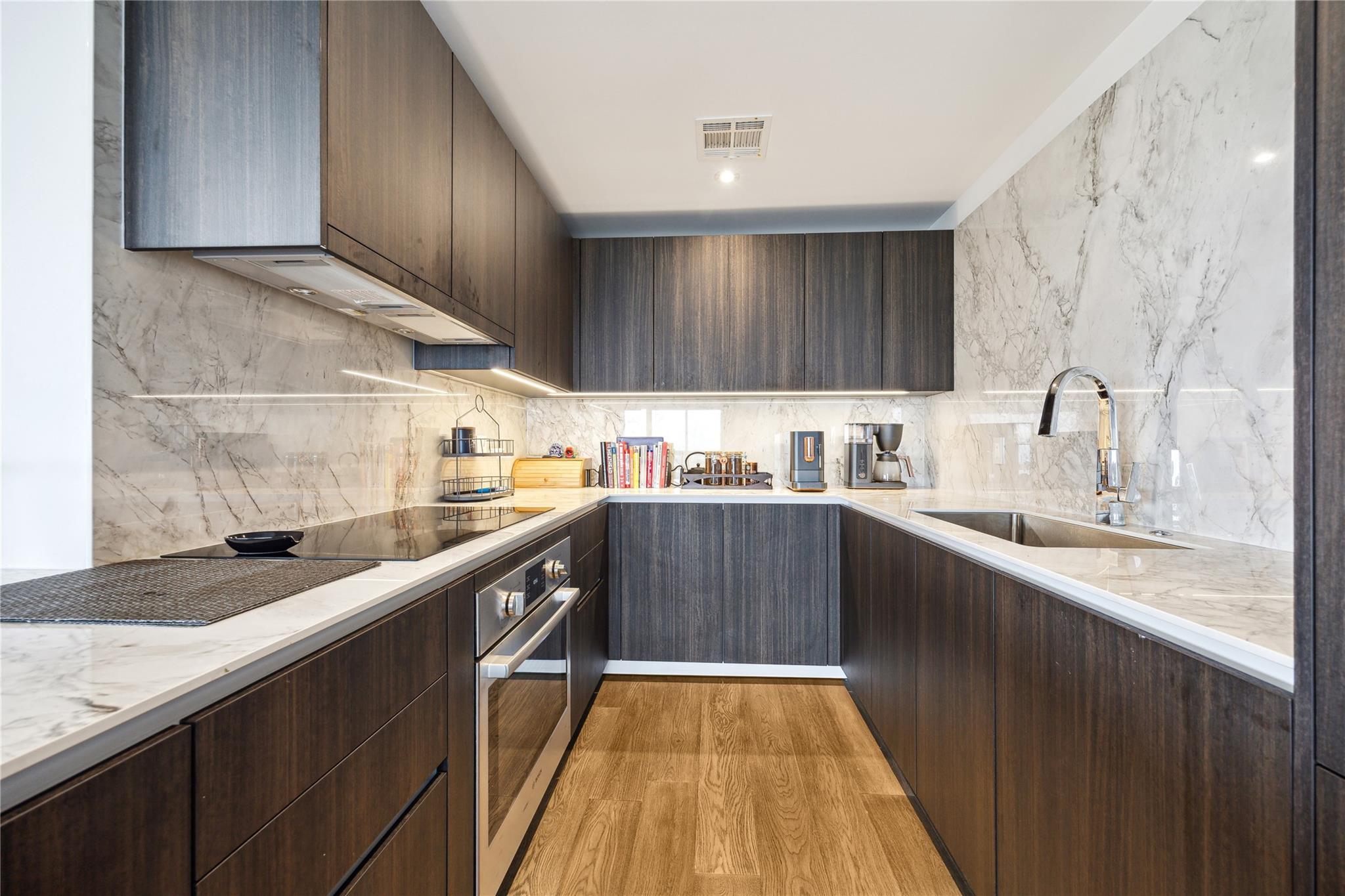 1701 Hermann Drive # 23B