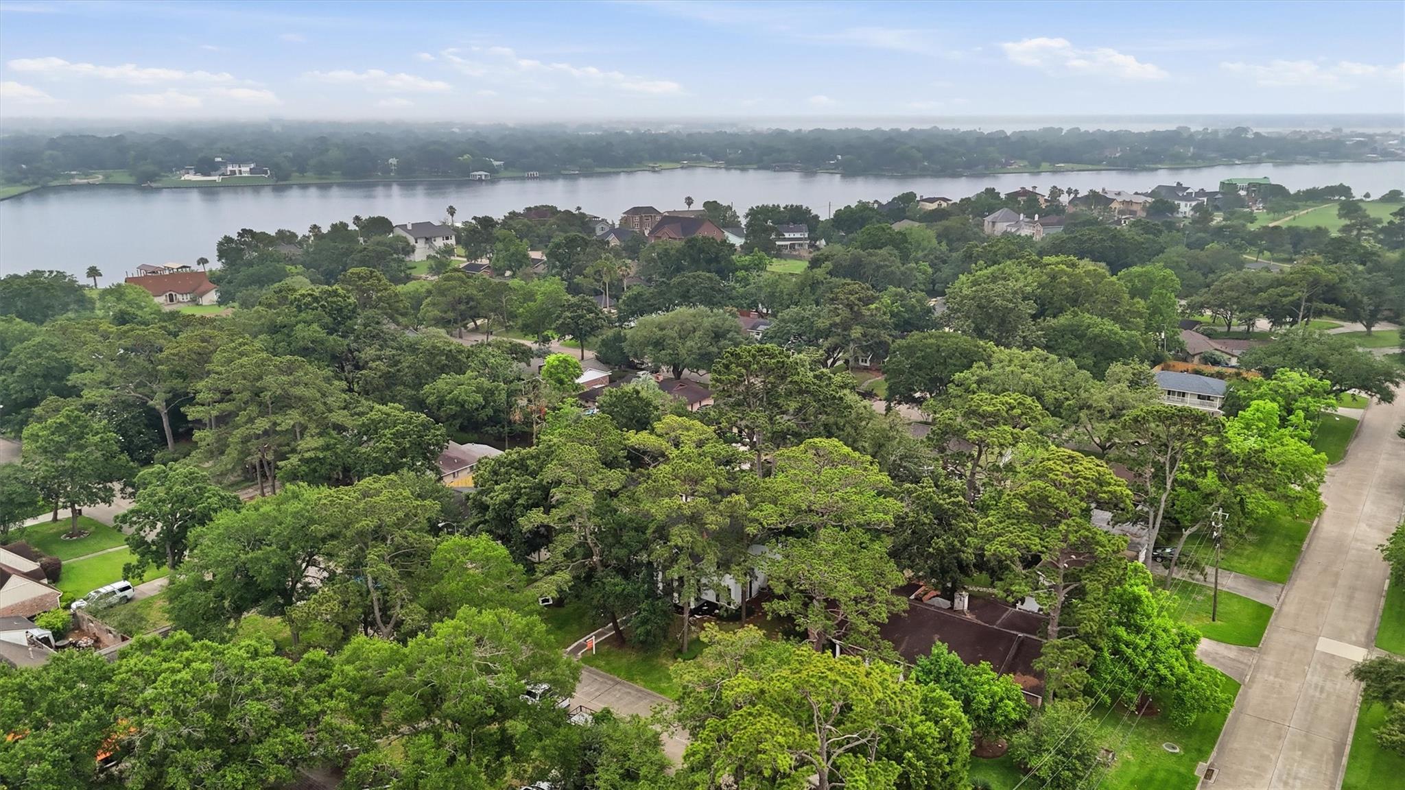 215 Whispering Oaks Drive