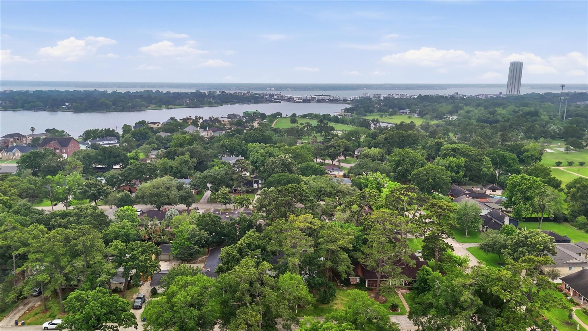 215 Whispering Oaks Drive