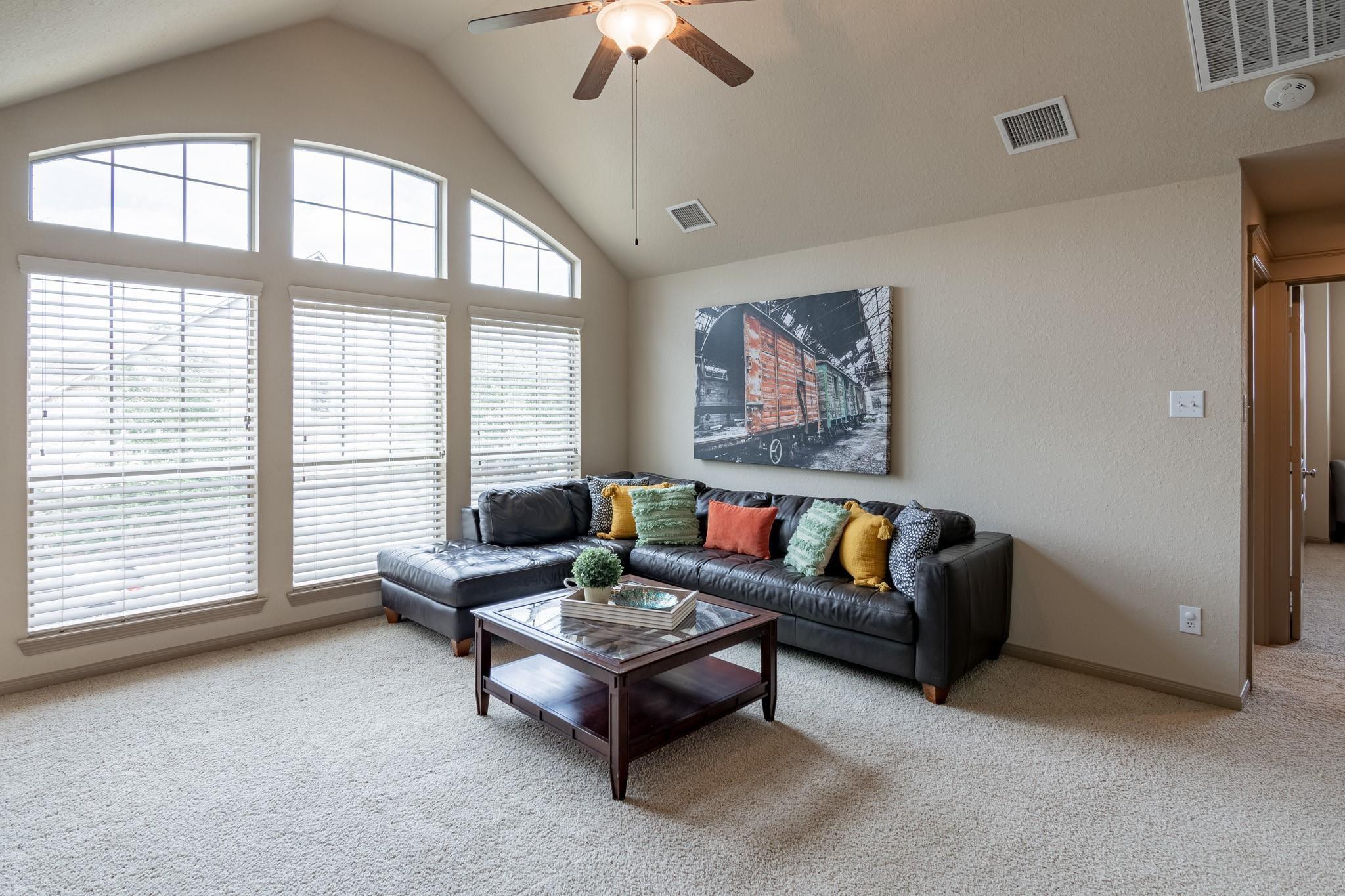 27 S Mews Wood Court