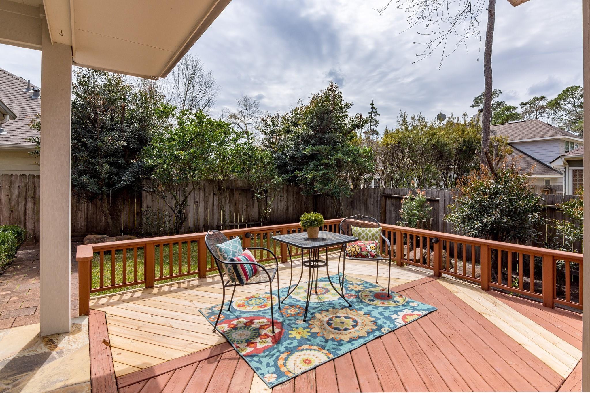 27 S Mews Wood Court