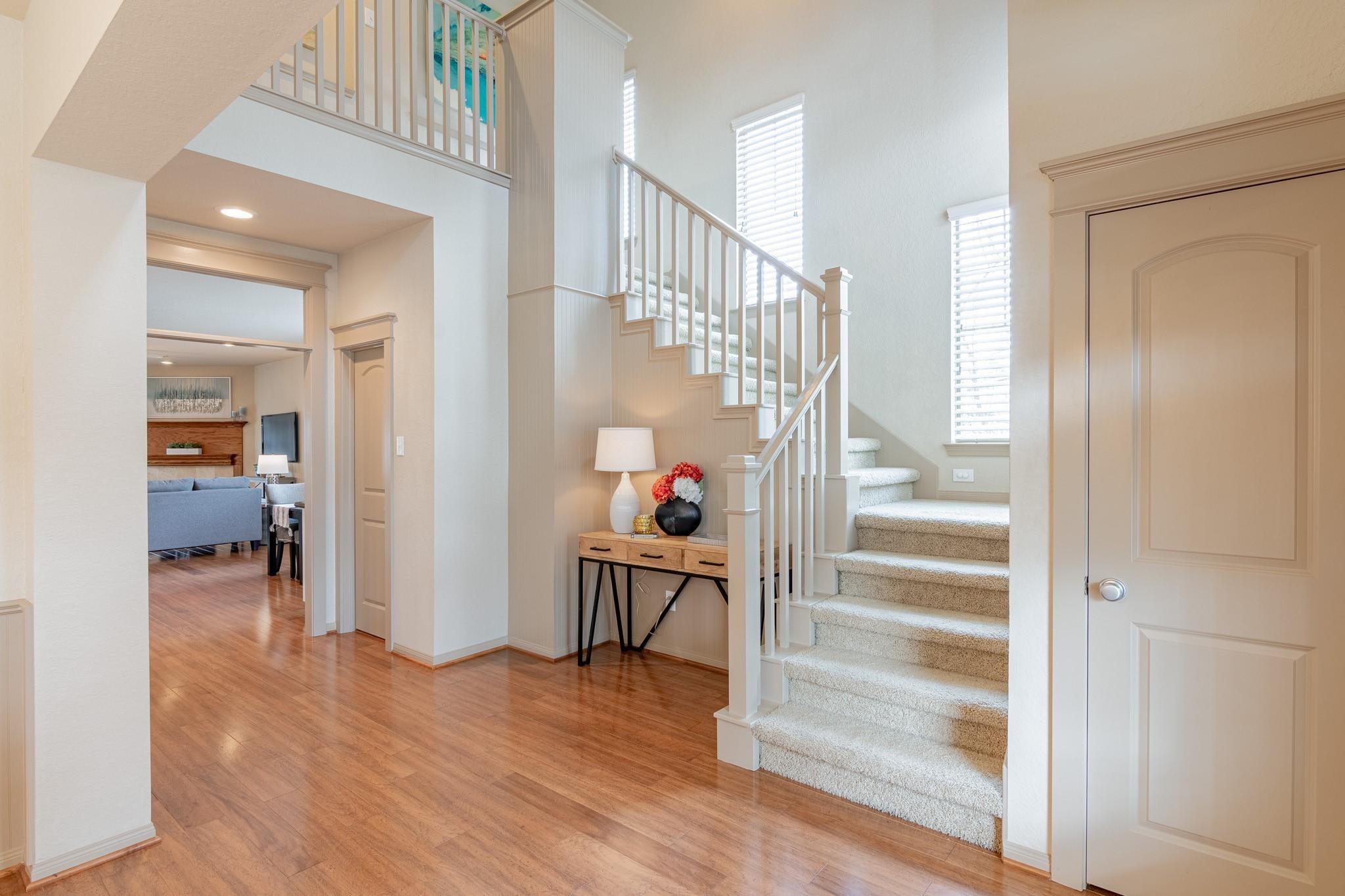 27 S Mews Wood Court