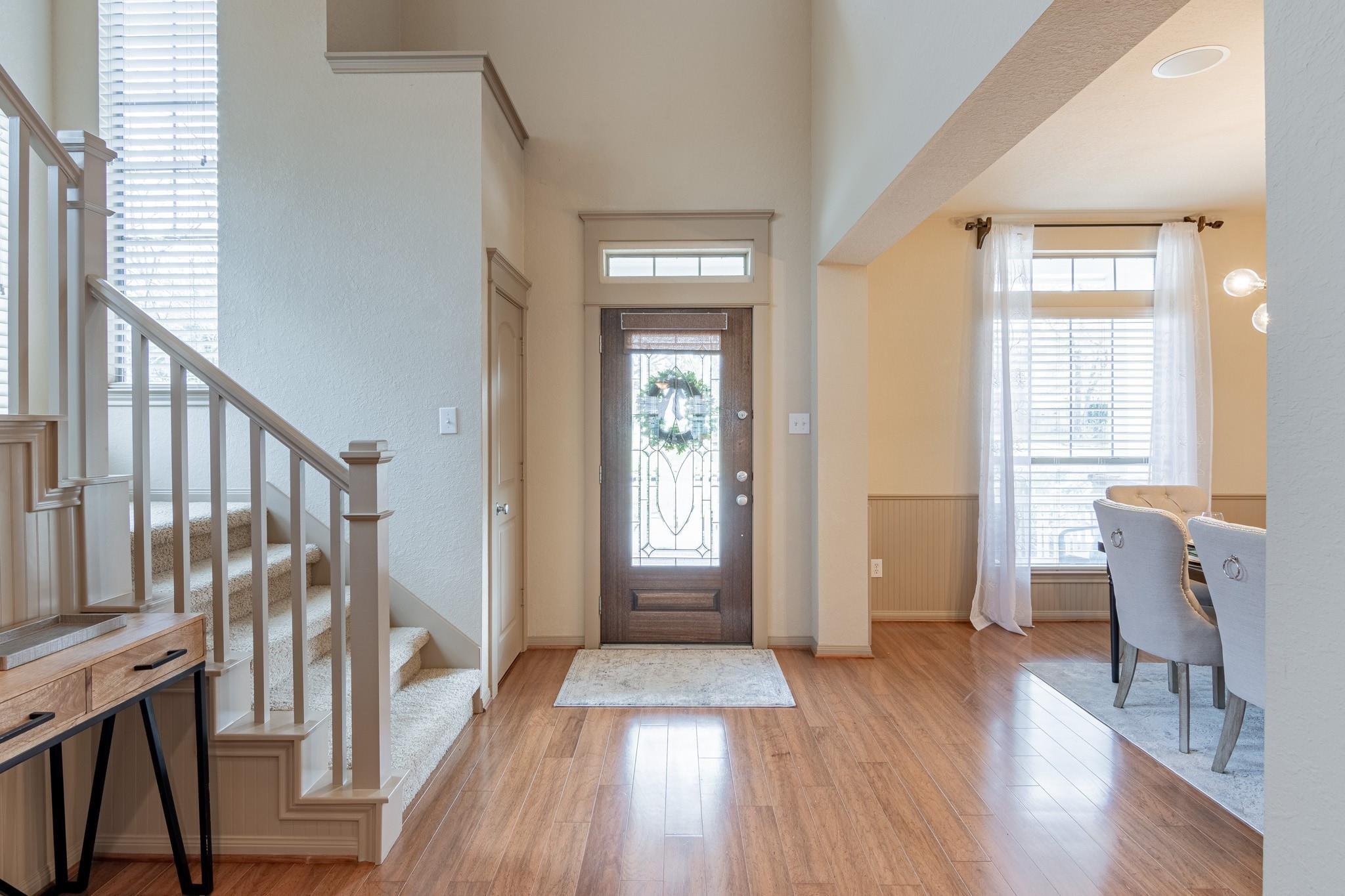 27 S Mews Wood Court