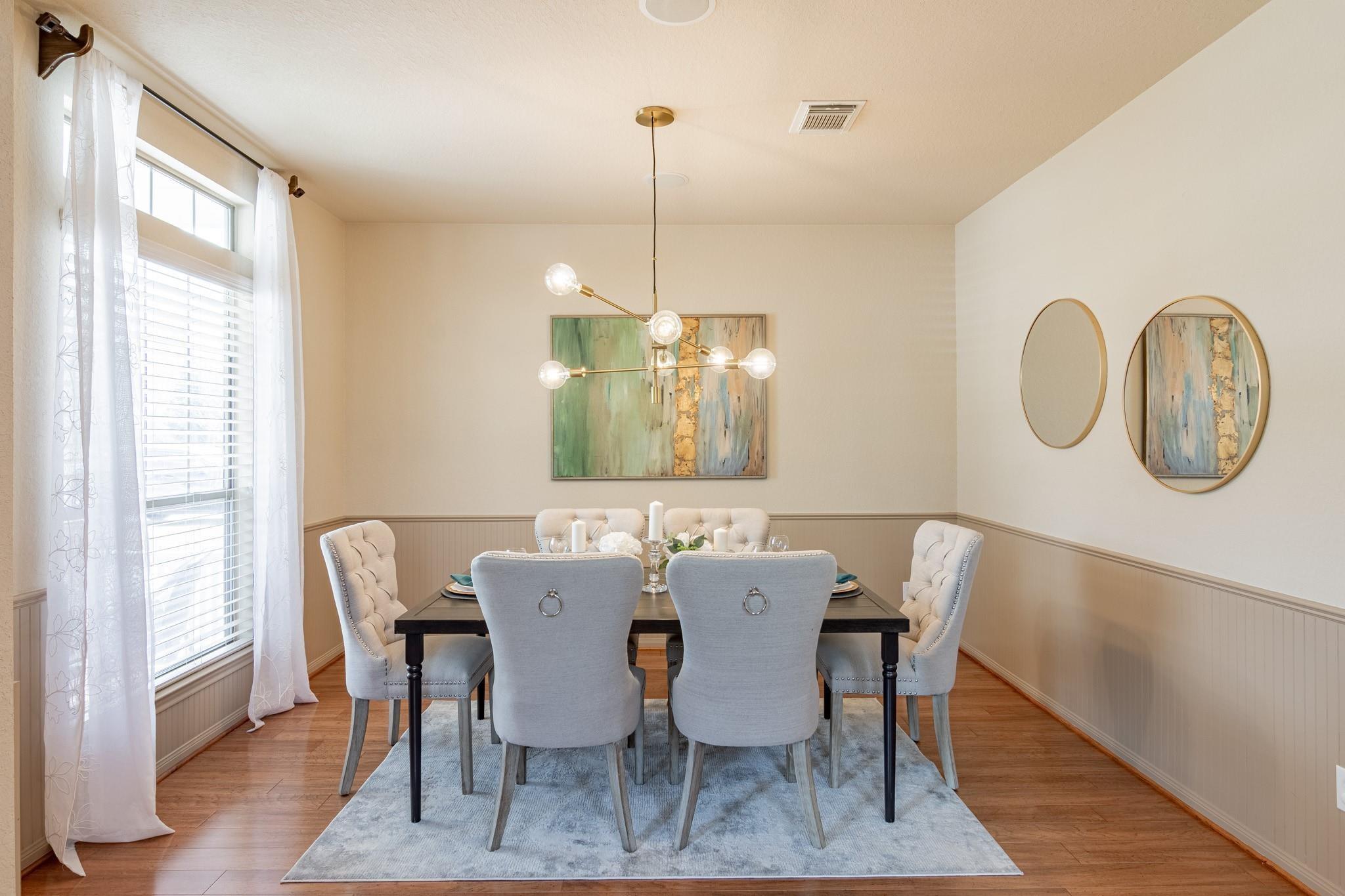 27 S Mews Wood Court