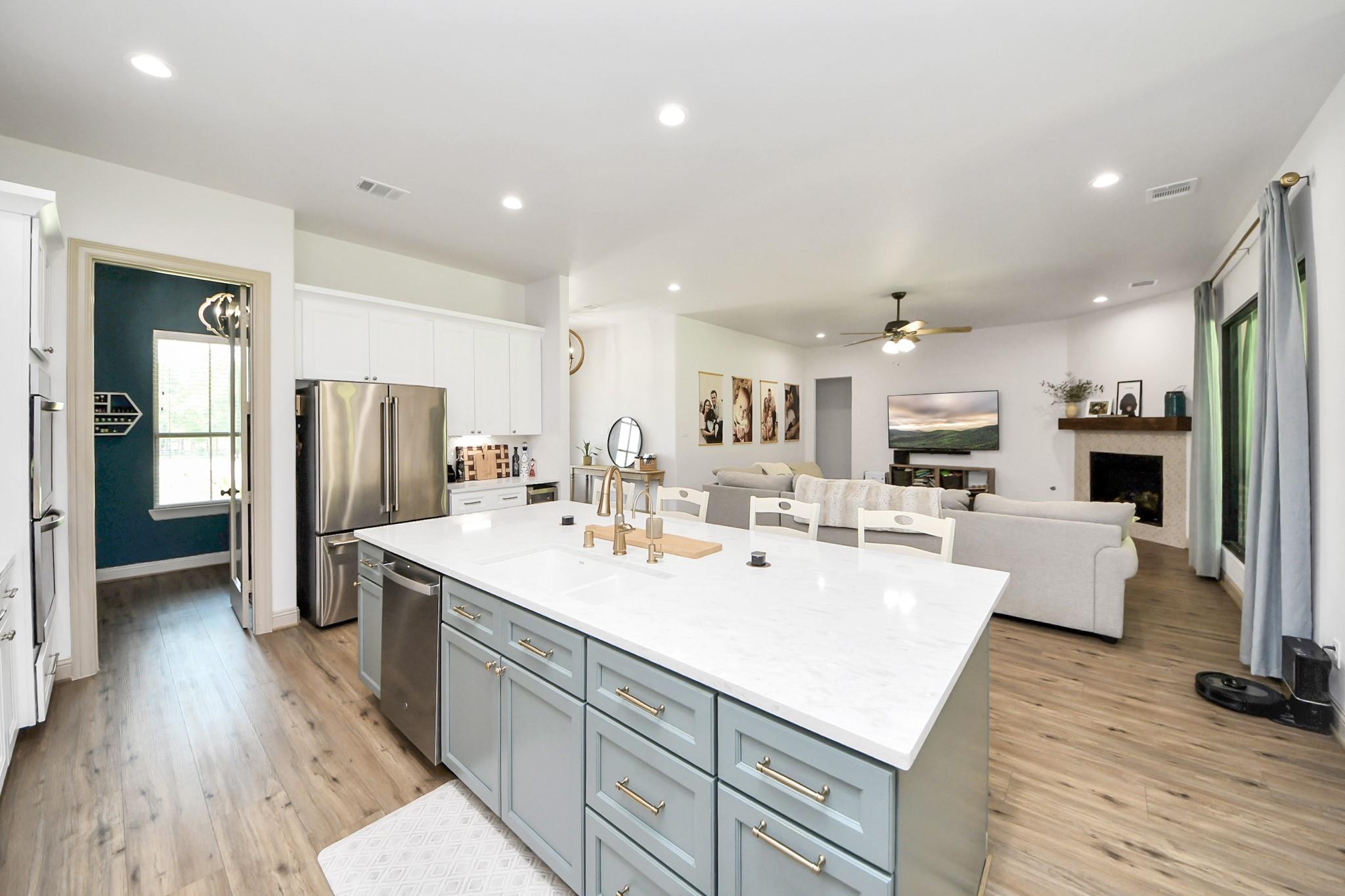 19801 Whispering Creek Trl