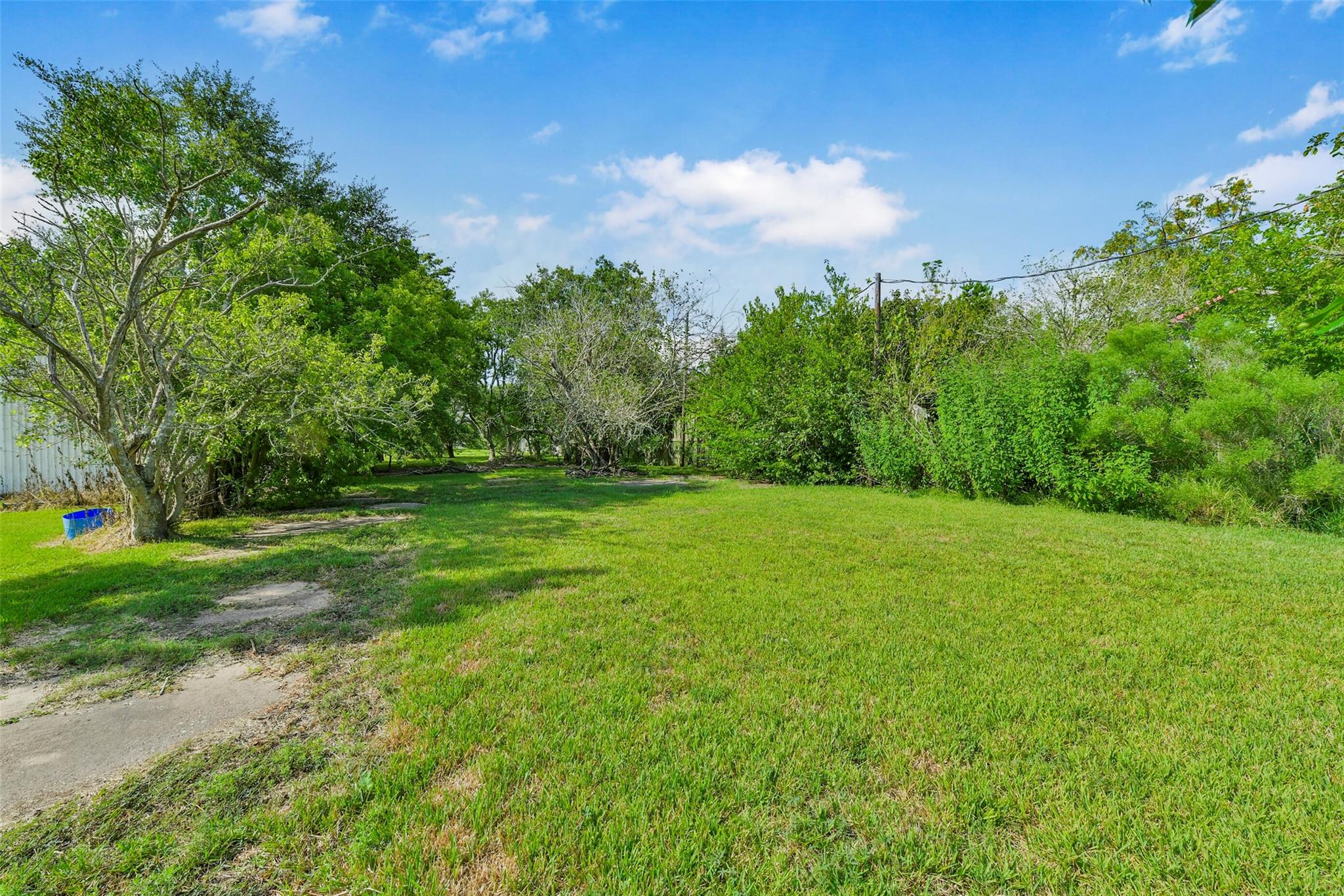 2480 E East Bayshore Drive
