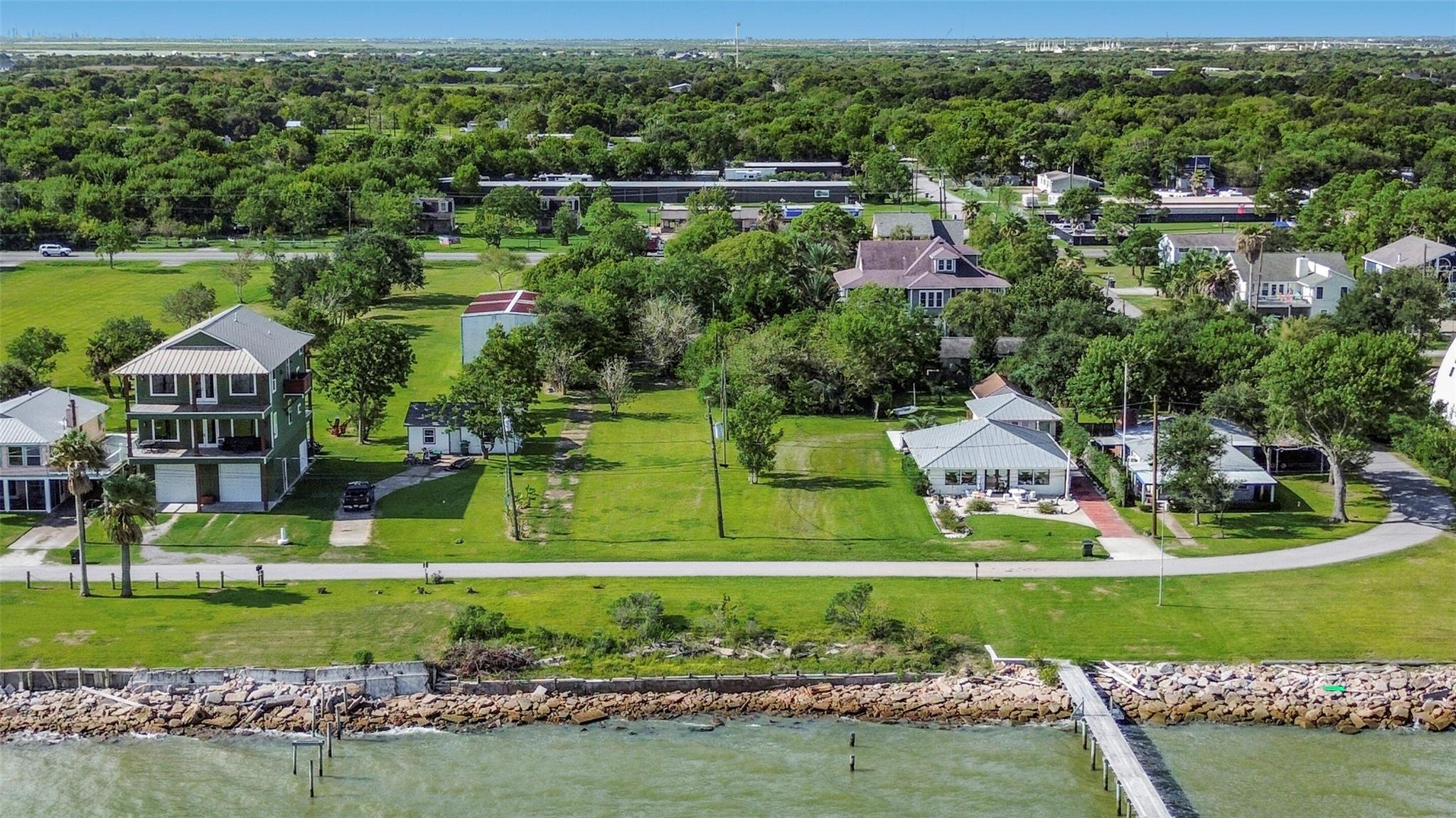2480 E East Bayshore Drive