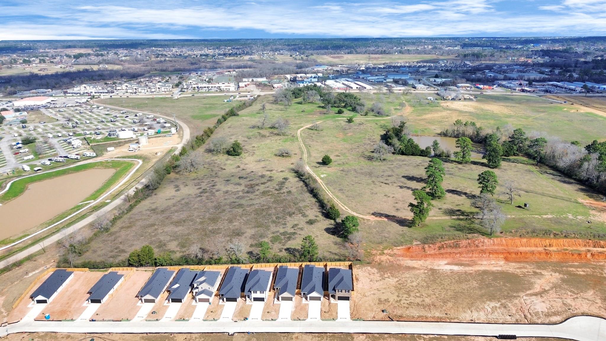 19555 Montgomery Ridge Way