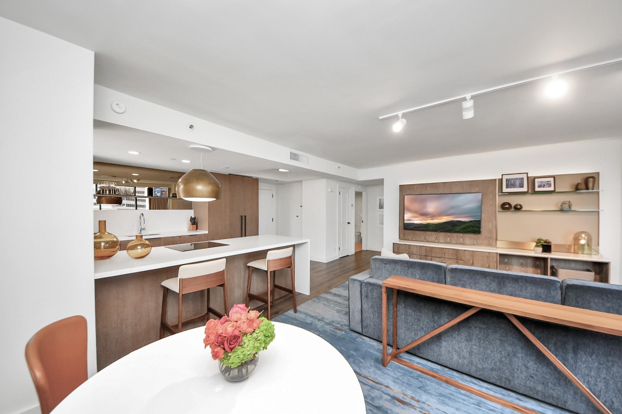 1300 Lamar Street # T3