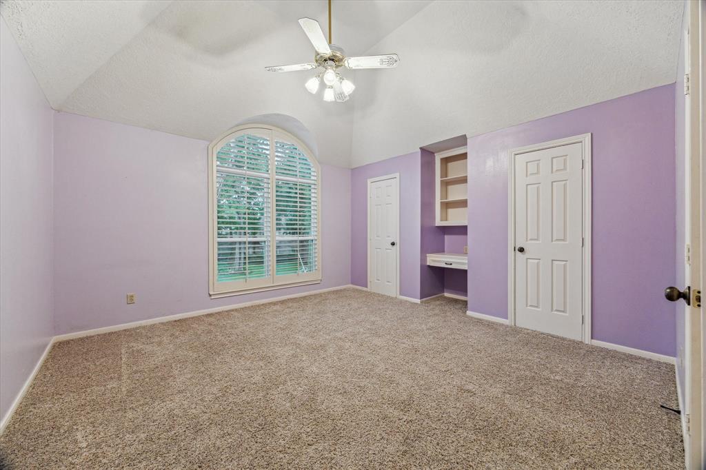 6019 Oak Creek Lane