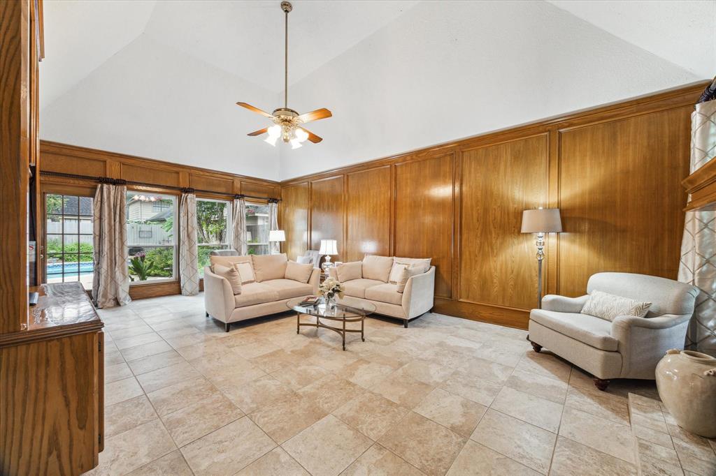 6019 Oak Creek Lane