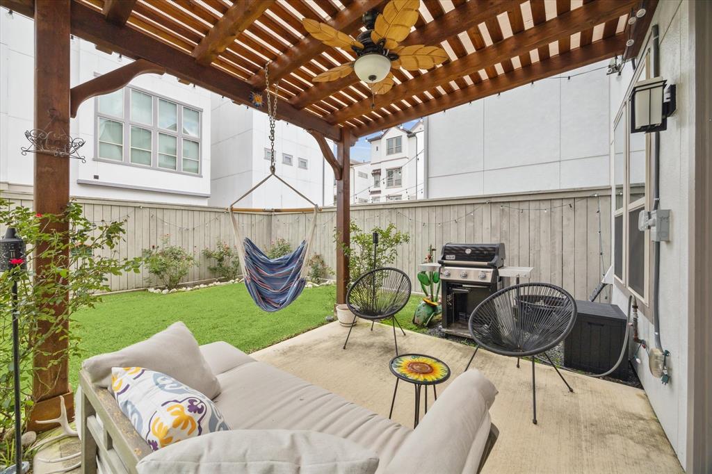 821 Kamano Avenue